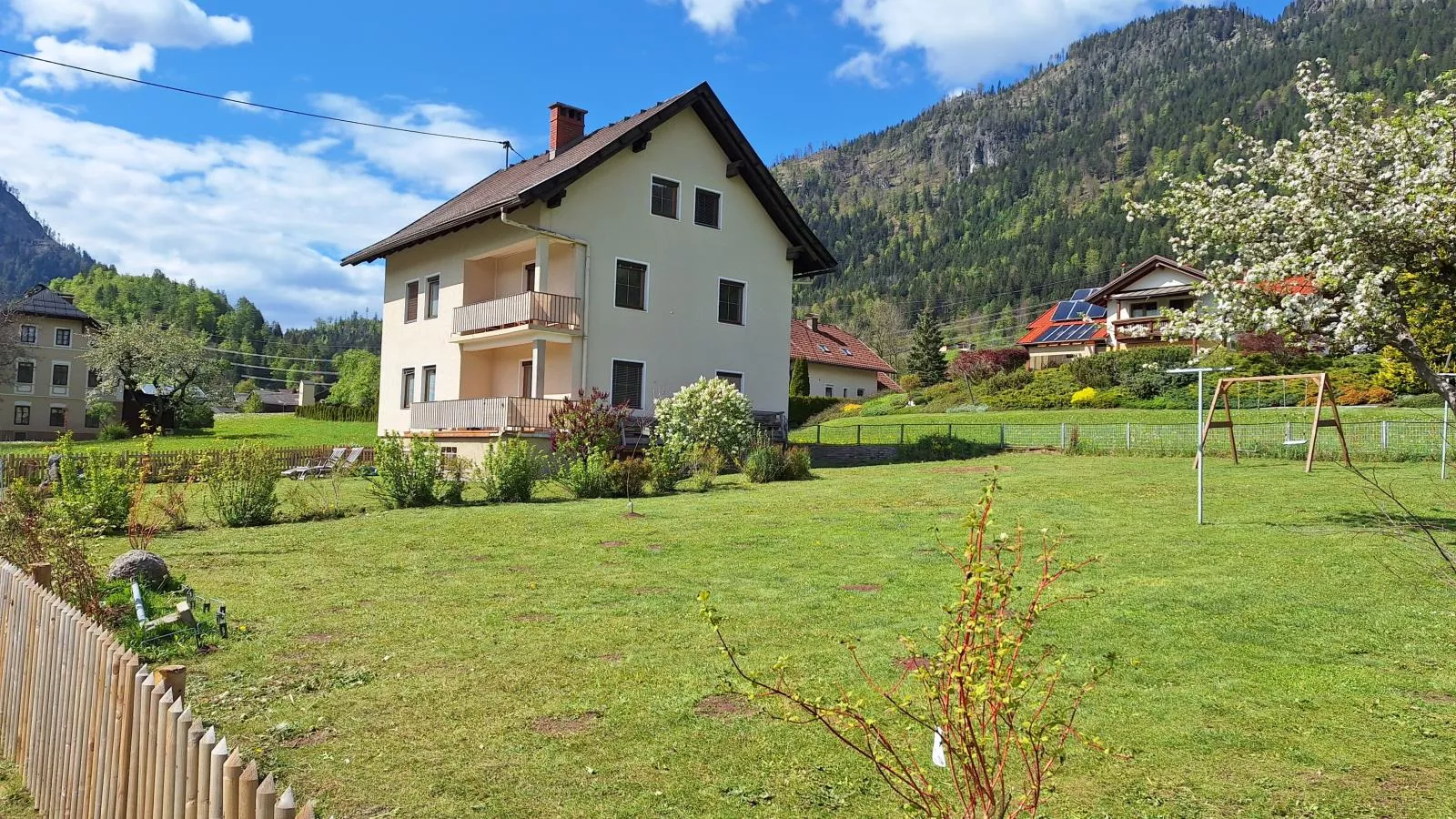 Jukbichl-Exterior summer