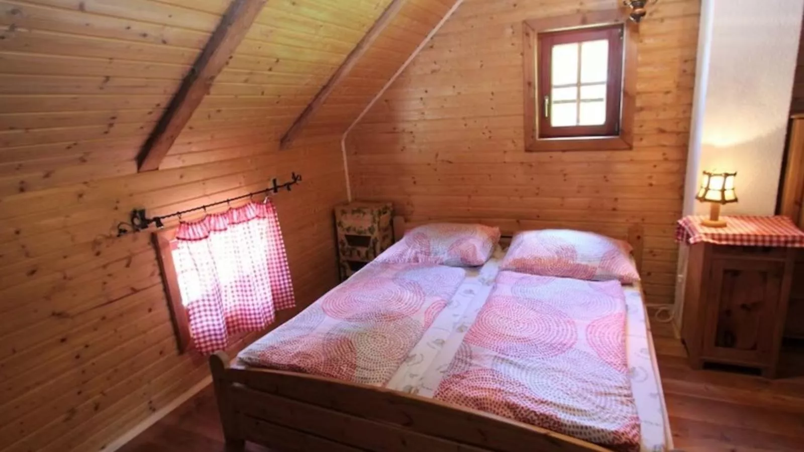 Almhütte Unterhofer-Bedroom