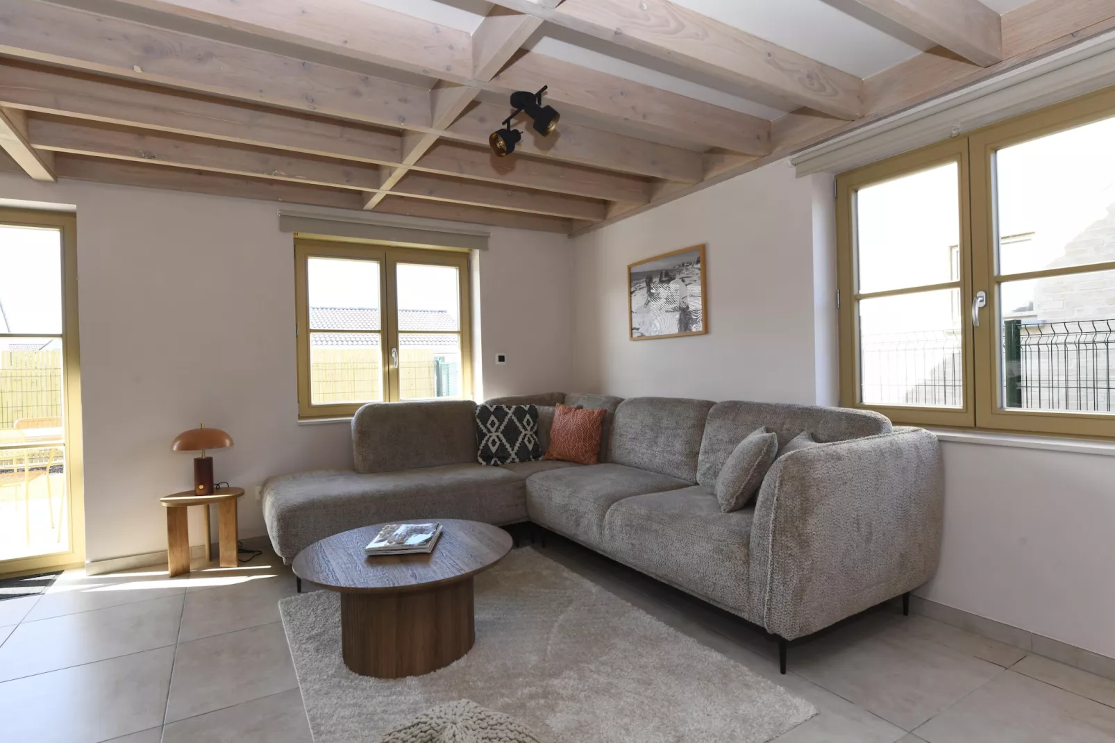 WH2/42-Living room