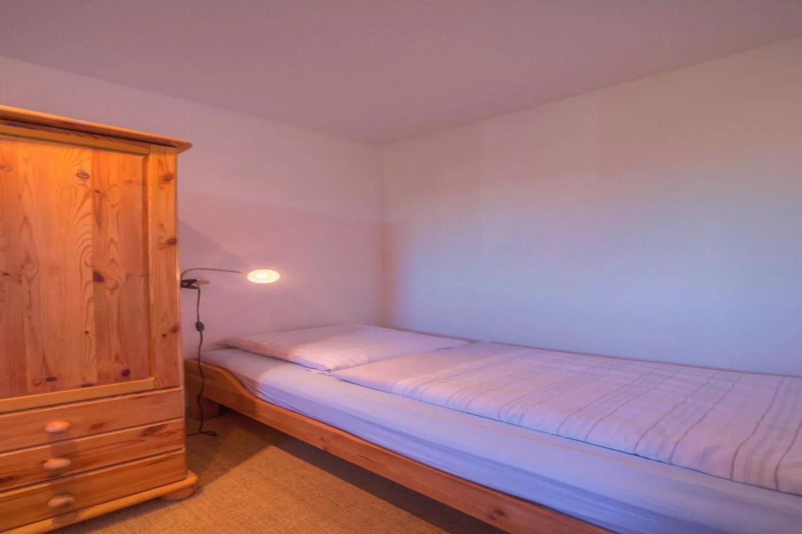 Kapitänshaus Gartendeck 64 qm Nr 411-Bedroom