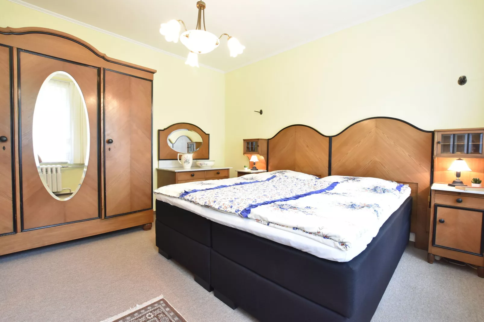 Romantische Ferienwohnung an der Ostsee mit Garten-Schlafzimmer