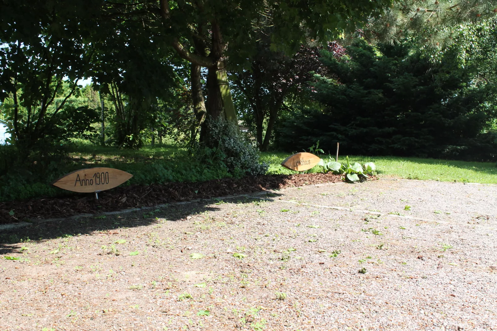 Romantische Ferienwohnung an der Ostsee mit Garten-Gärten Sommer