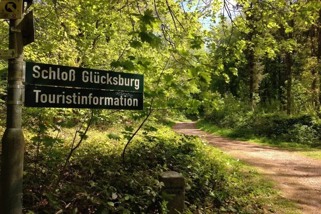 295952-Nicht getaggt