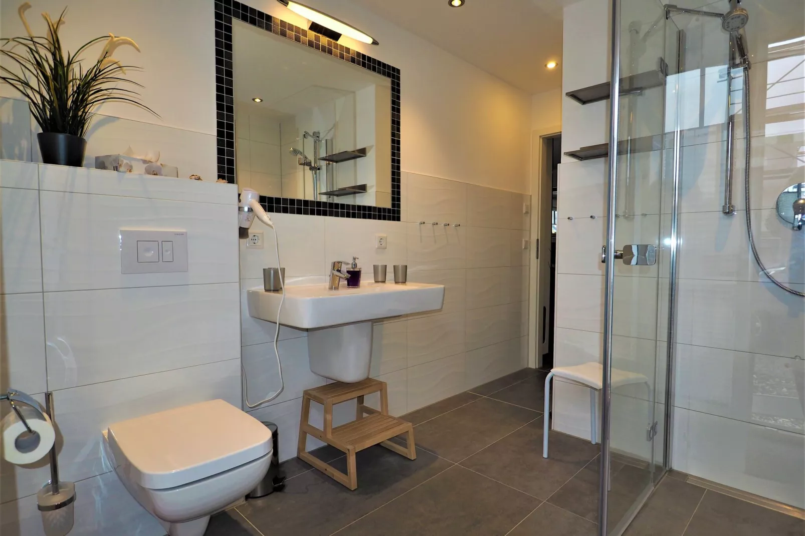 Ein Küstentraum für Familien - 4 Schlafzimmer Kamin-Bathroom
