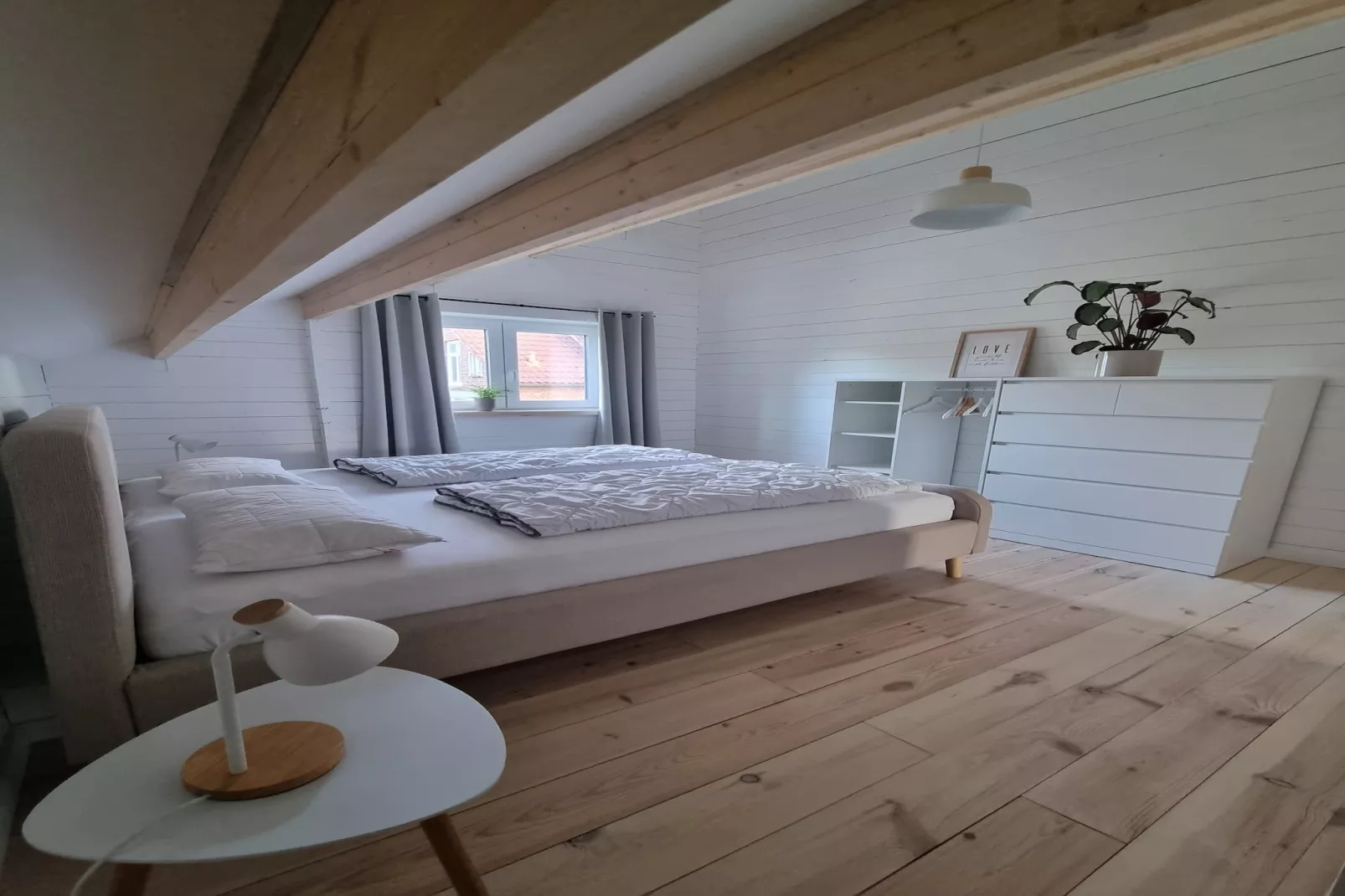 Neue Ferienwohnung in Cuxhaven-Schlafzimmer