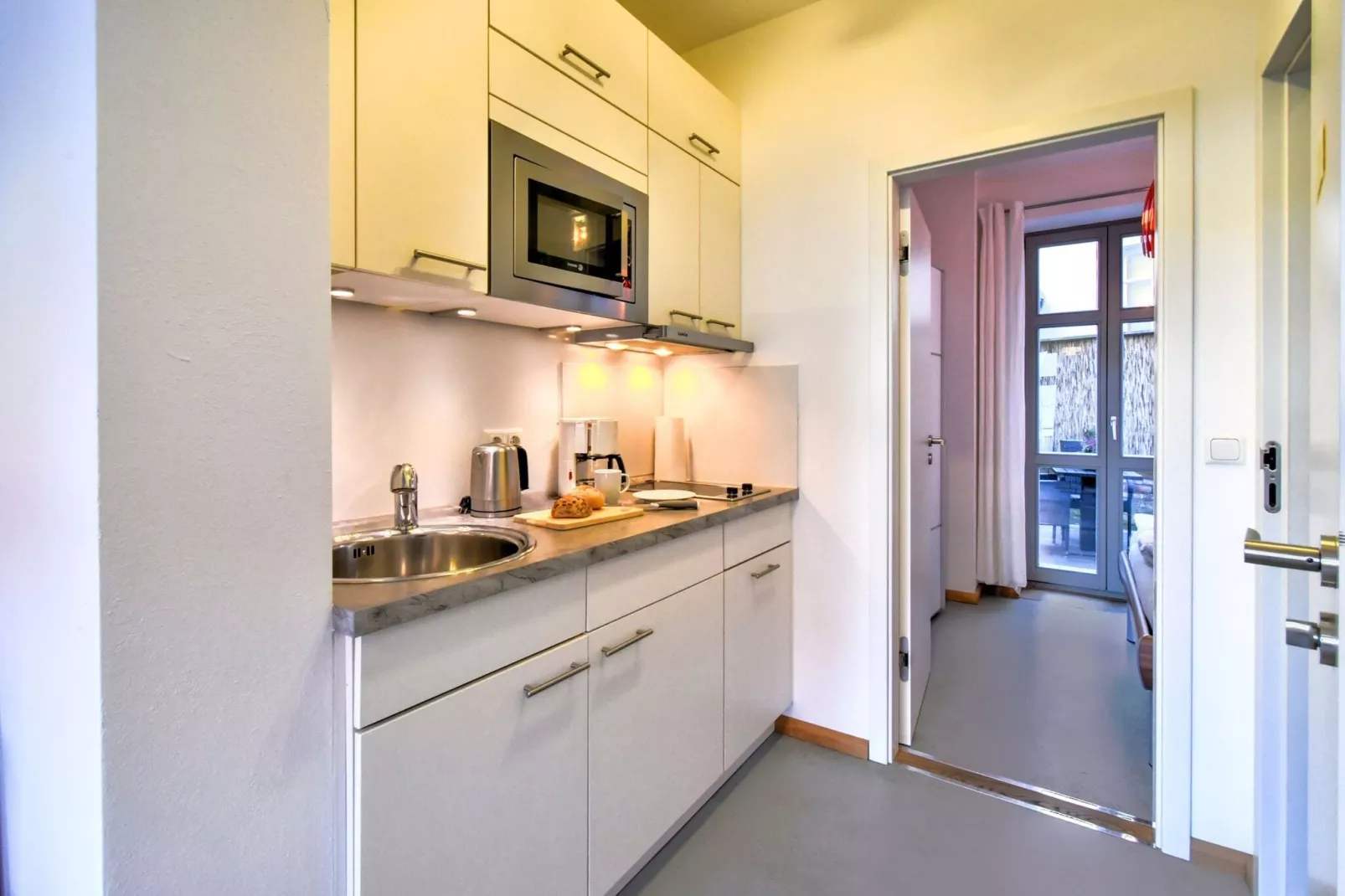Ferienwohnung Lee in alter Stadtvilla-Kitchen