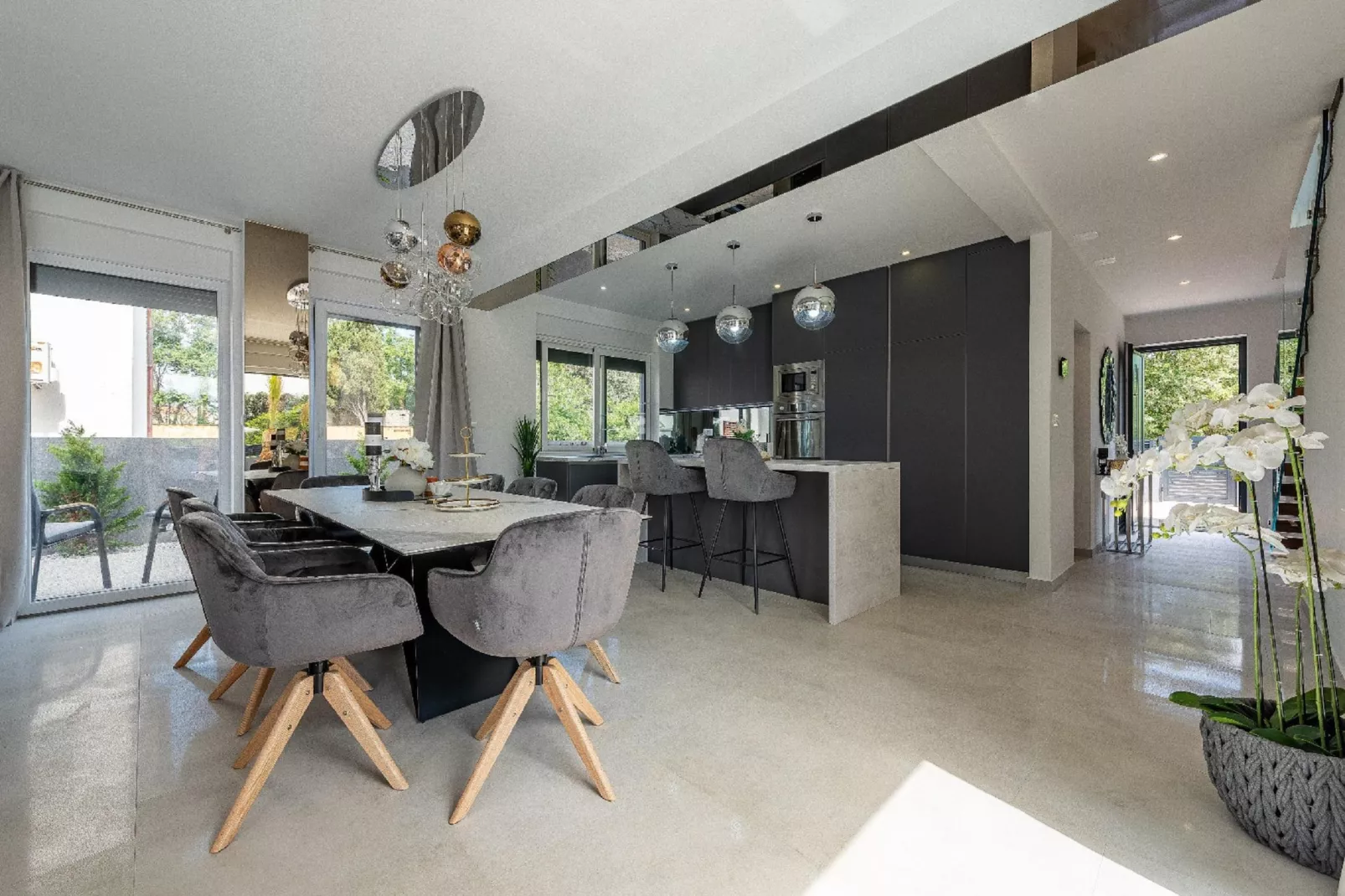 Villa Nina-Salle à manger