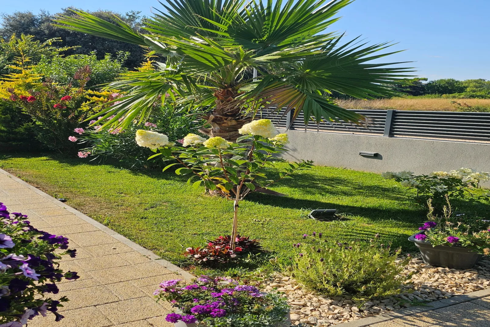 Villa Nina-Jardin d'été