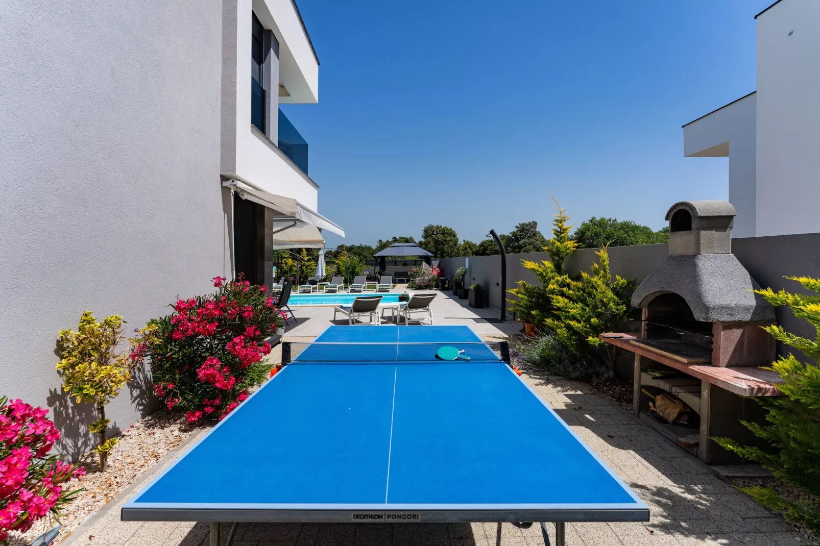 Villa Nina-Installations