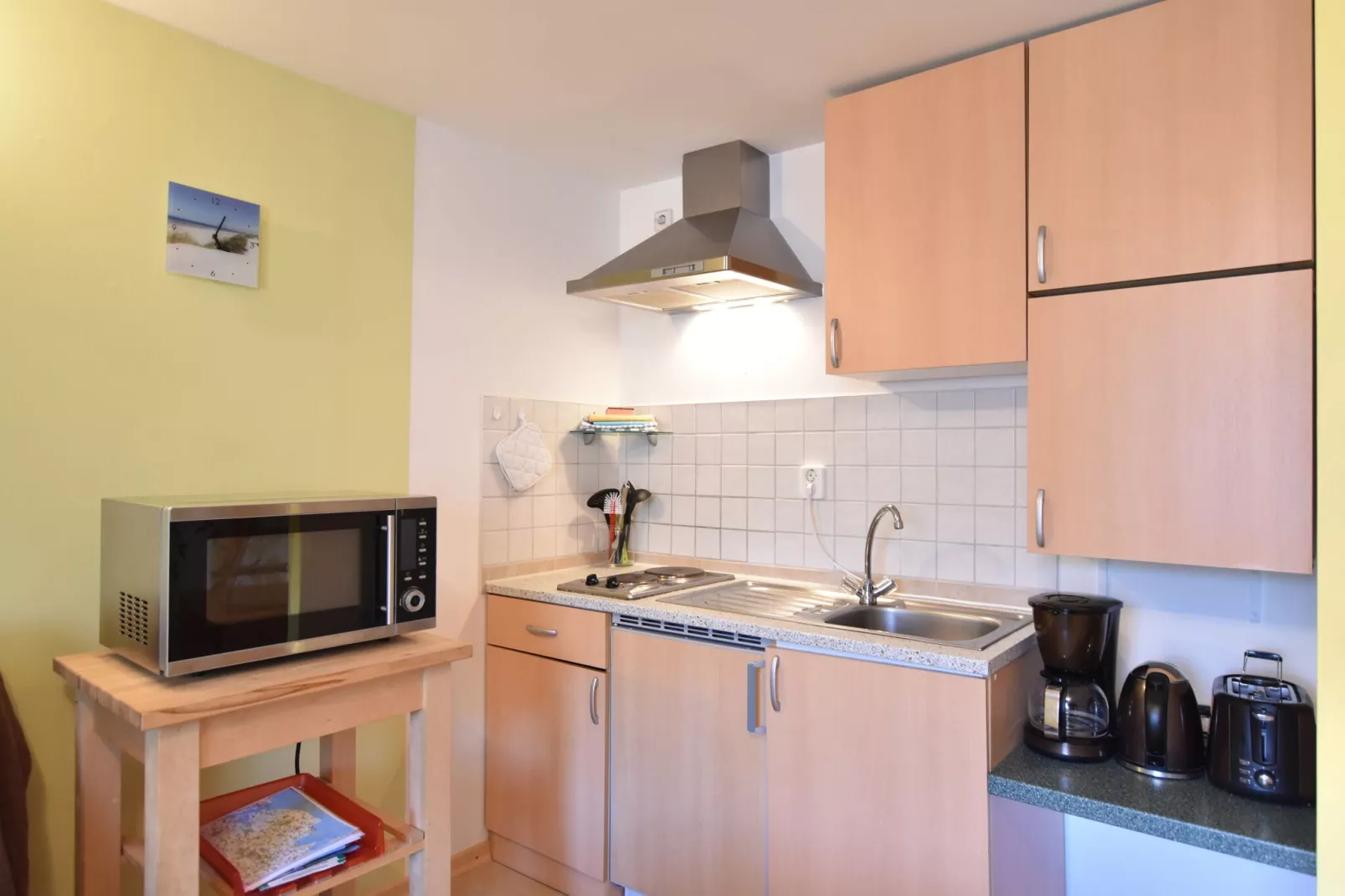 Platz im Grünen 1-Kitchen
