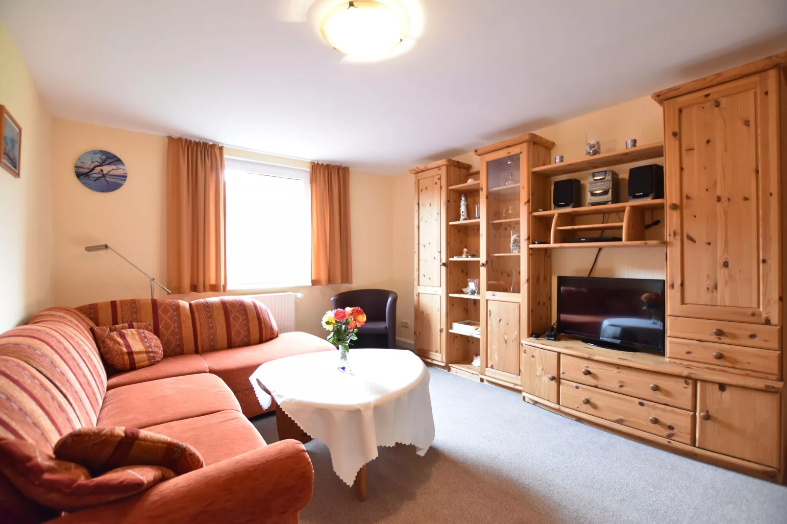Platz im Grünen 3-Living room