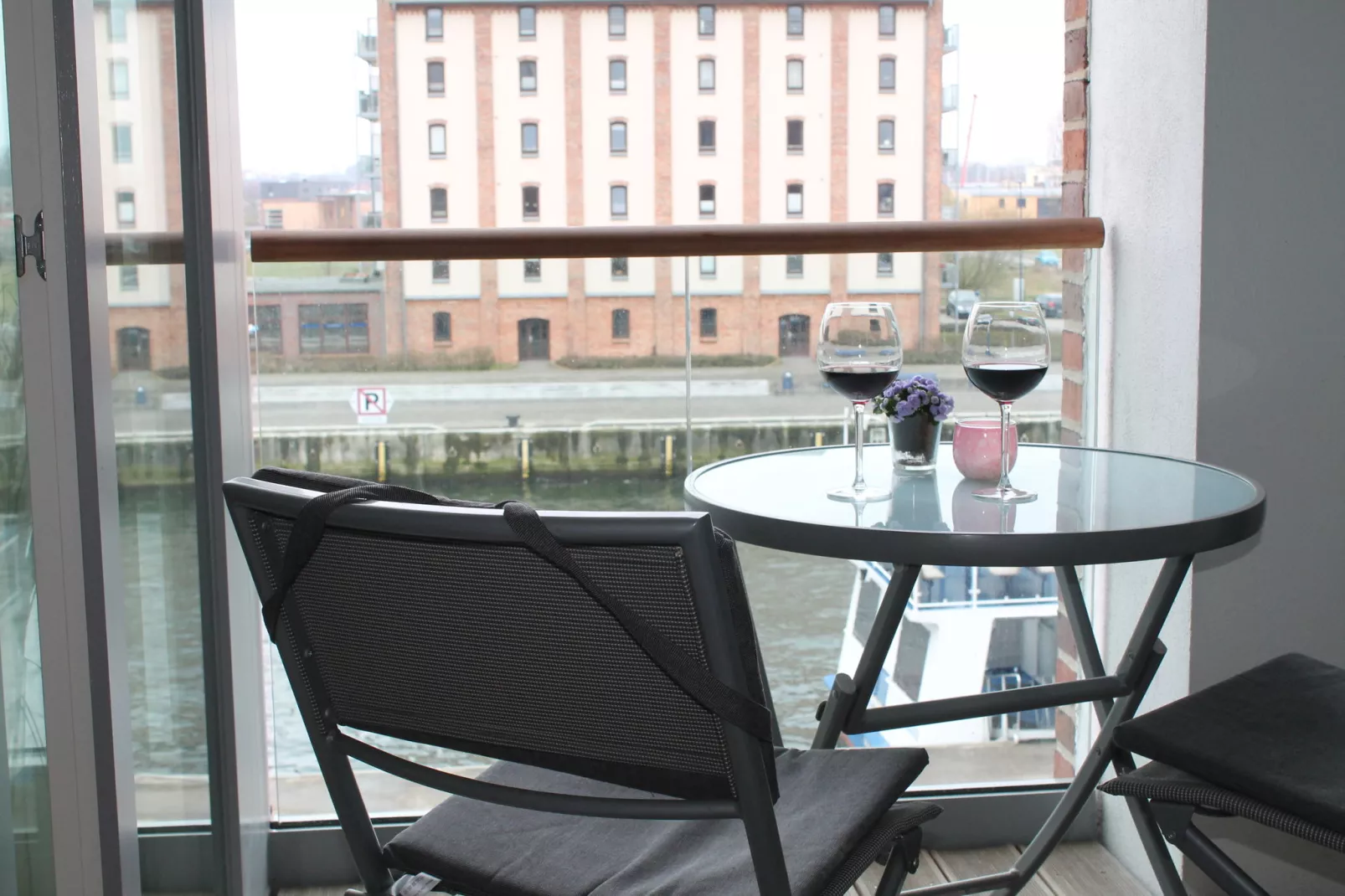 Schifferhus Hafen-Terrace balcony