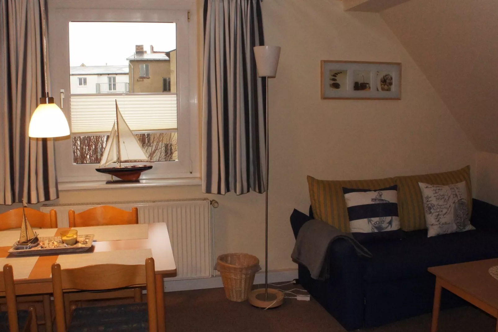 Hafen-Citywohnung  2-Esszimmer