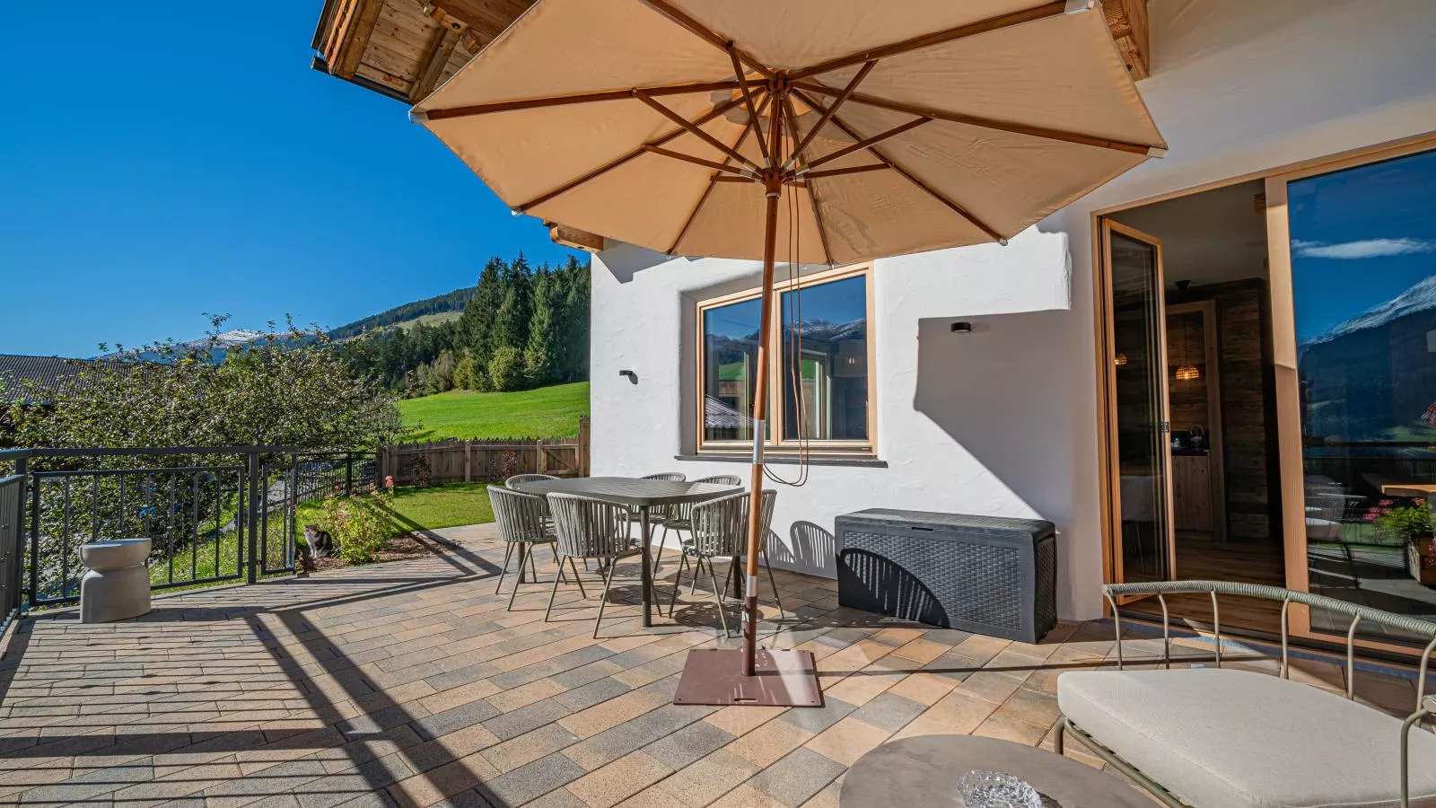 Premium Apartments SunnseitPanorama-Terrassenbalkon
