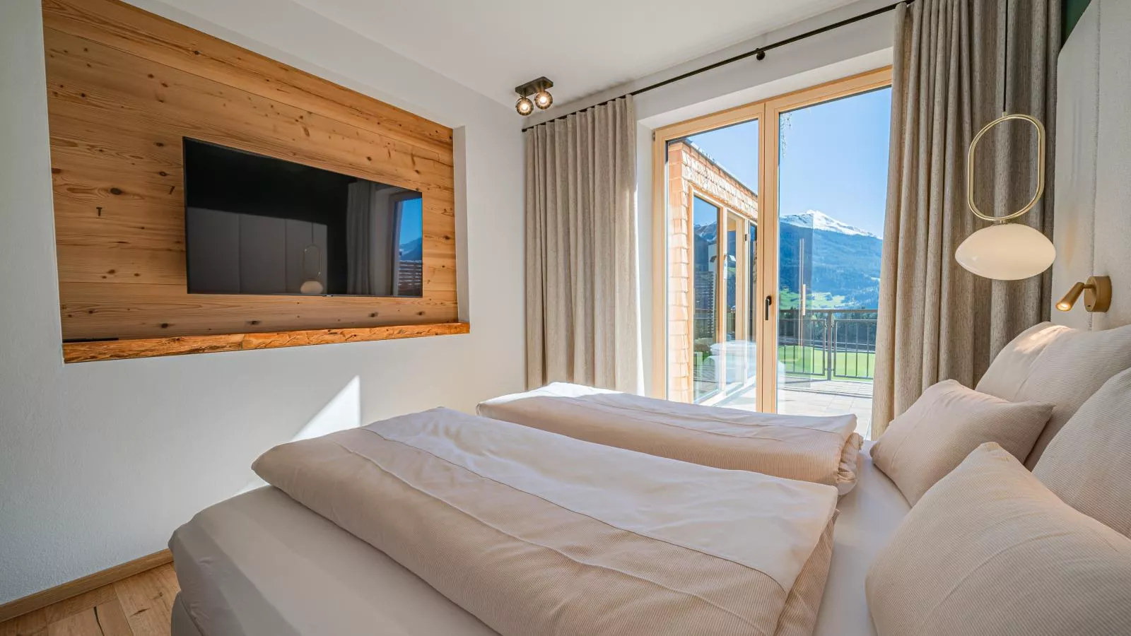 Premium Apartments SunnseitPanorama-Schlafzimmer