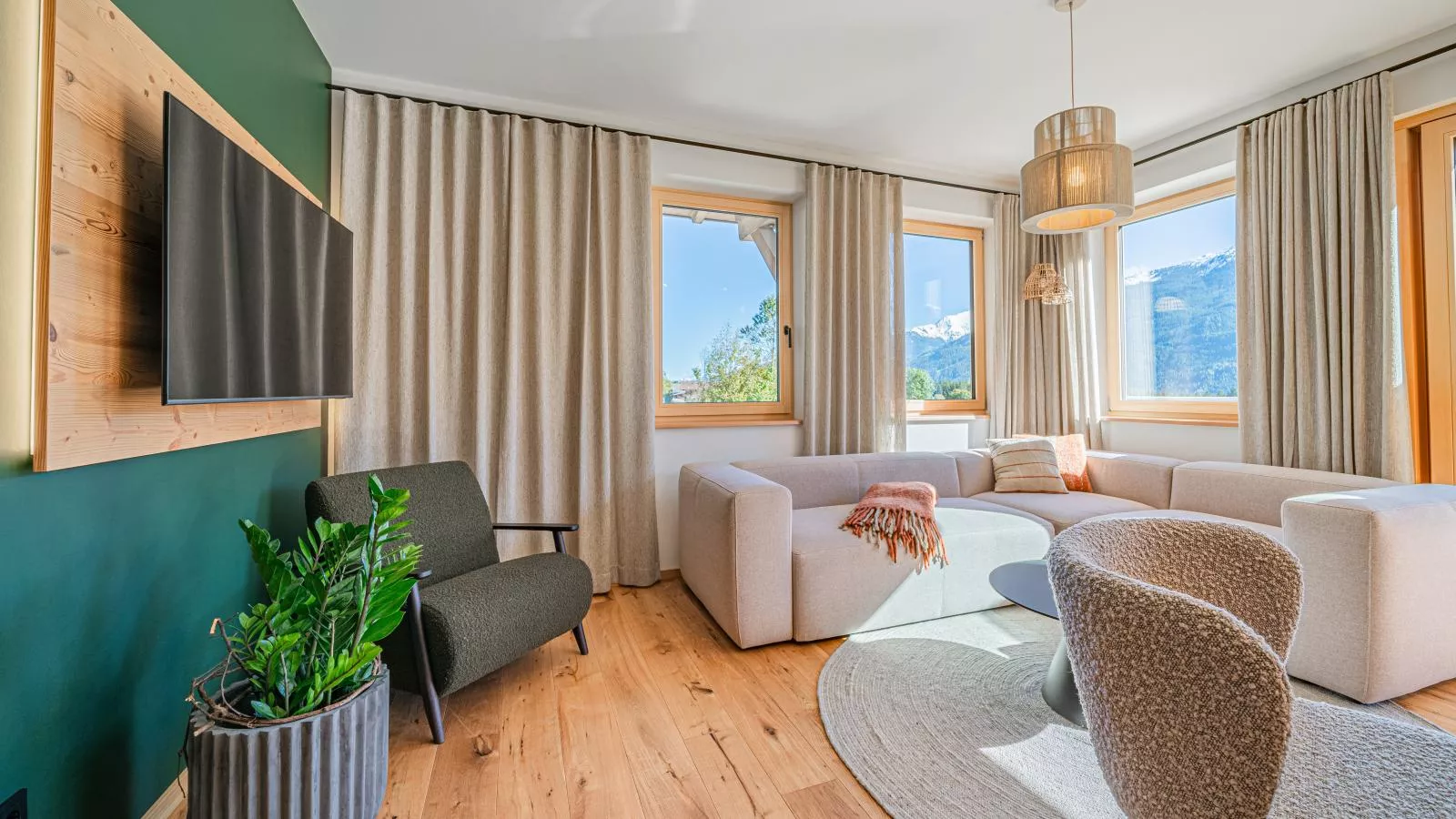 Premium Apartments SunnseitPanorama-Wohnzimmer