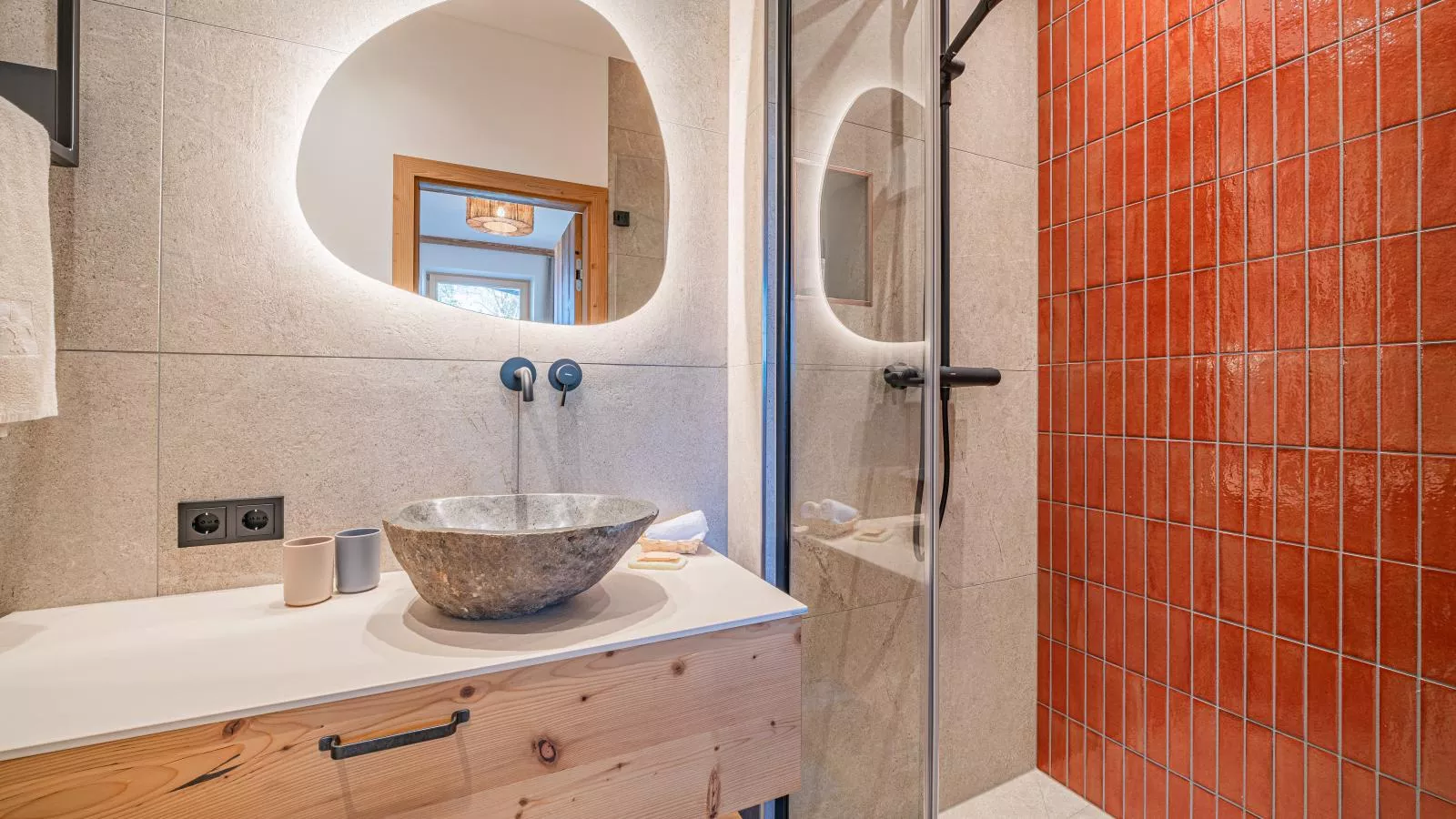 Premium Apartments SunnseitPanorama-Badezimmer