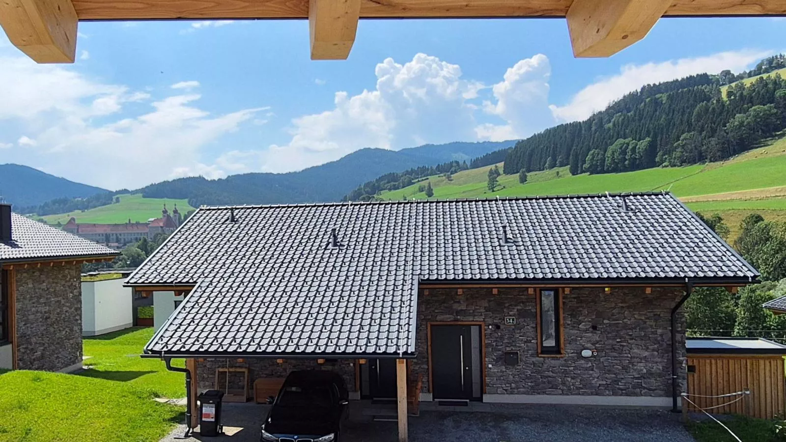 Almchalet Alpenglück-View summer