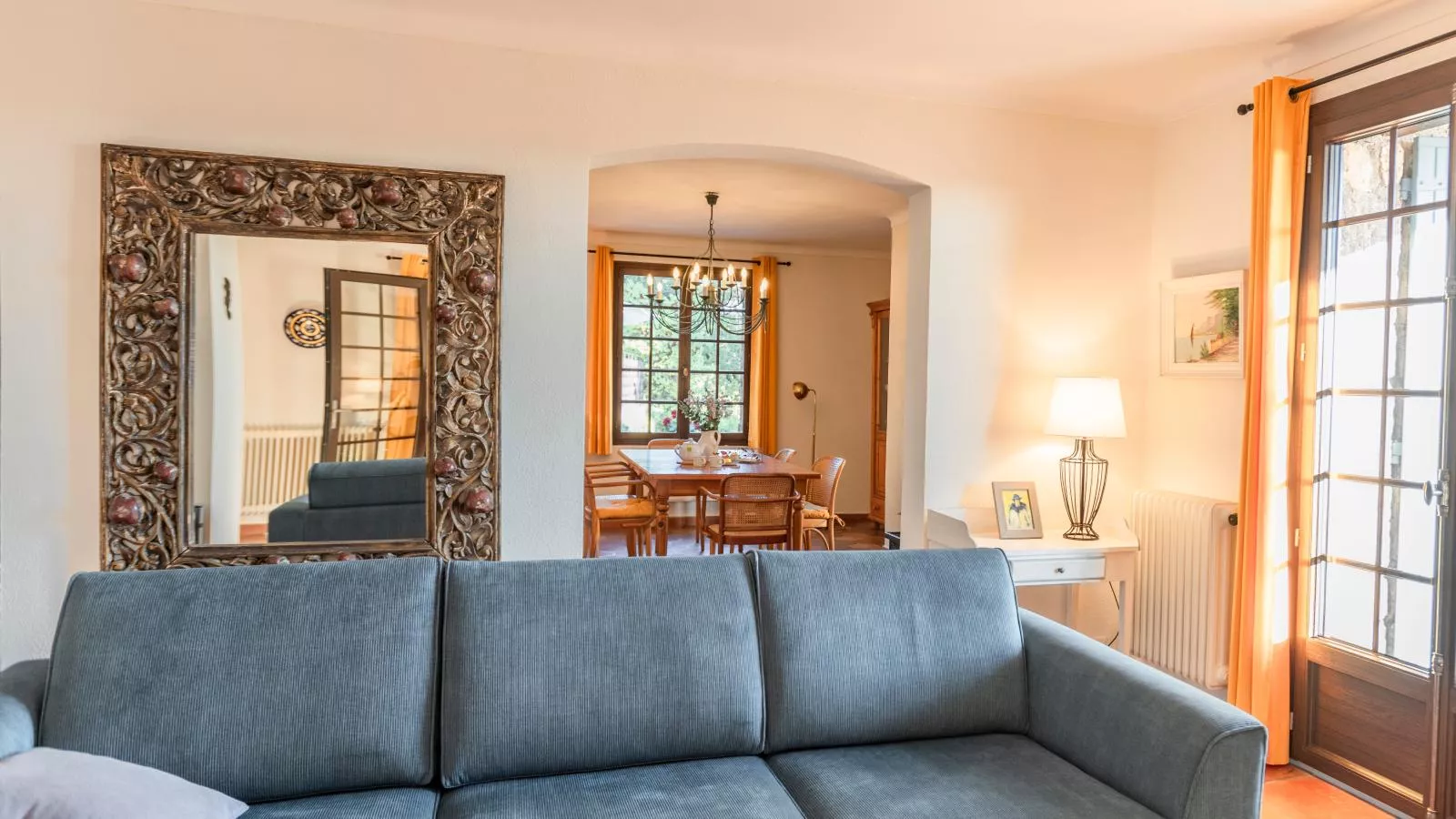 Le Hérisson-Living room