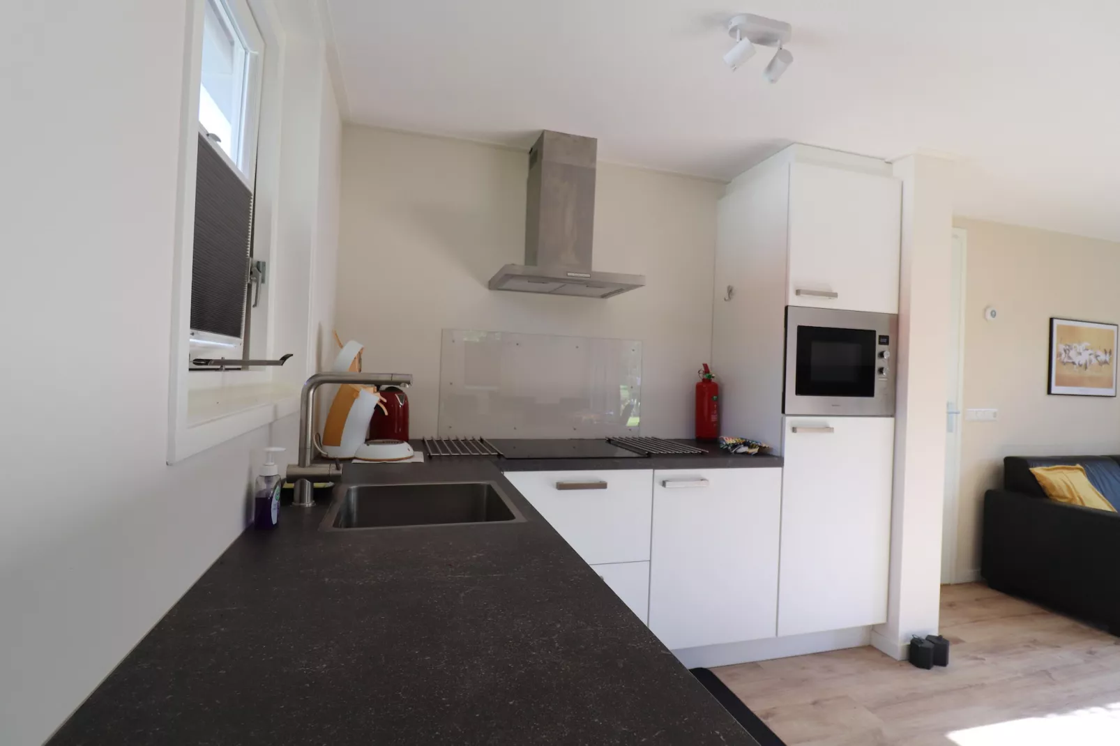 Chalet in Sint Nyk-Kitchen