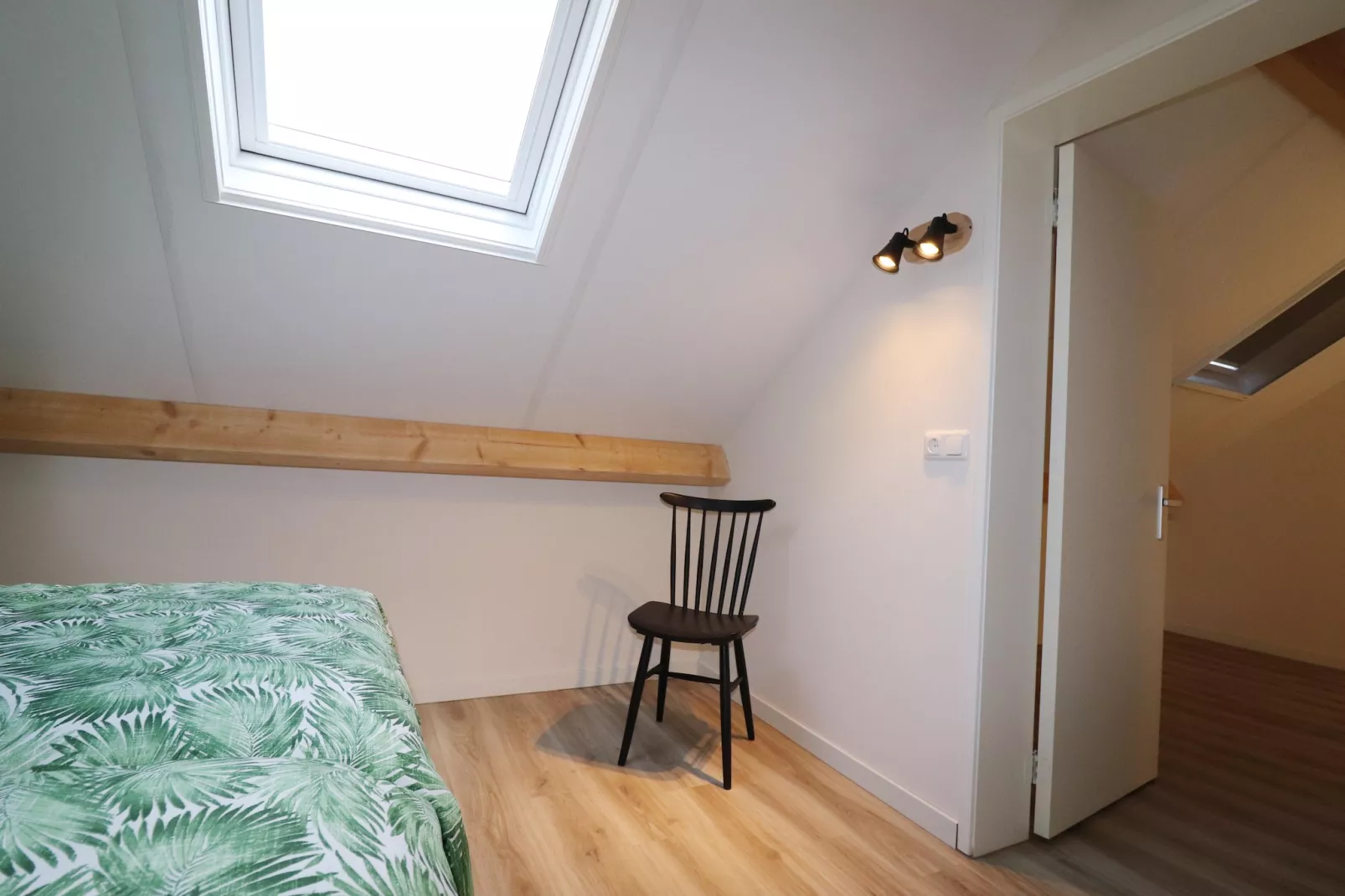 Chalet in Sint Nyk-Bedroom