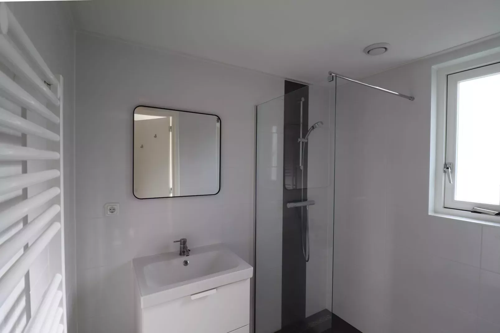 Chalet in Sint Nyk-Bathroom