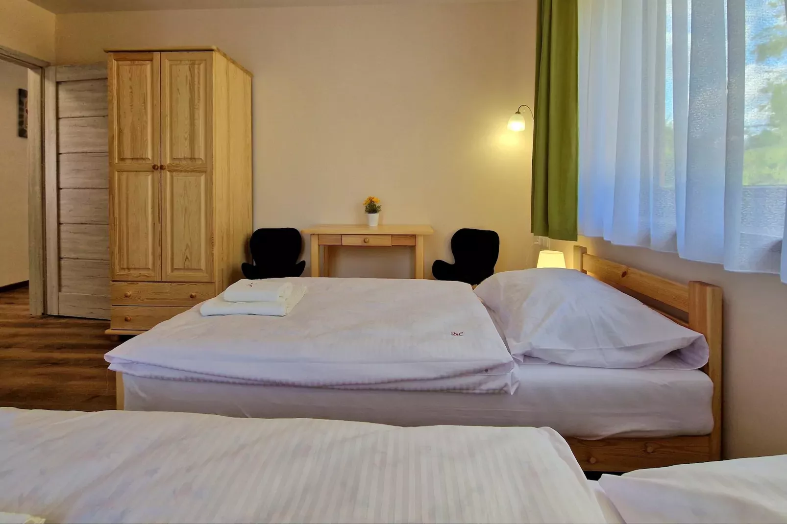 Komfortowy dom wakacyjny z basenem dla 10 osób-Bedroom