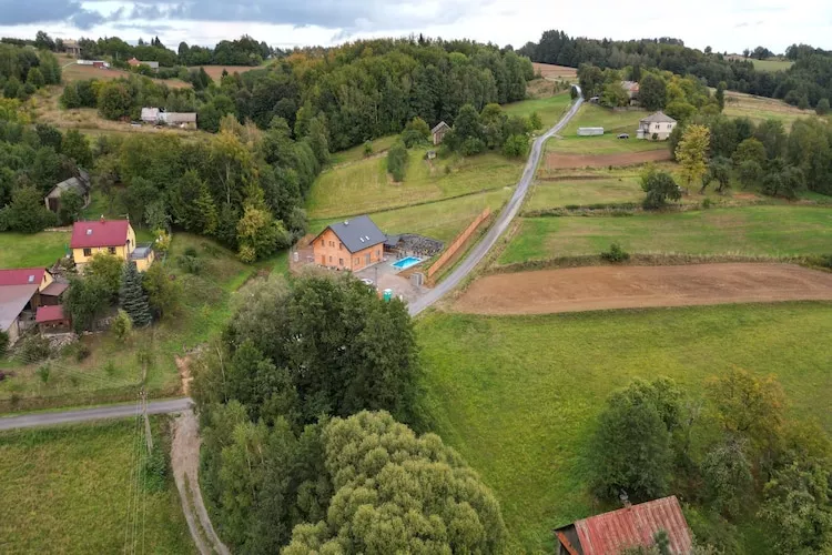 Komfortowy dom wakacyjny z basenem dla 10 osób-Exterior summer