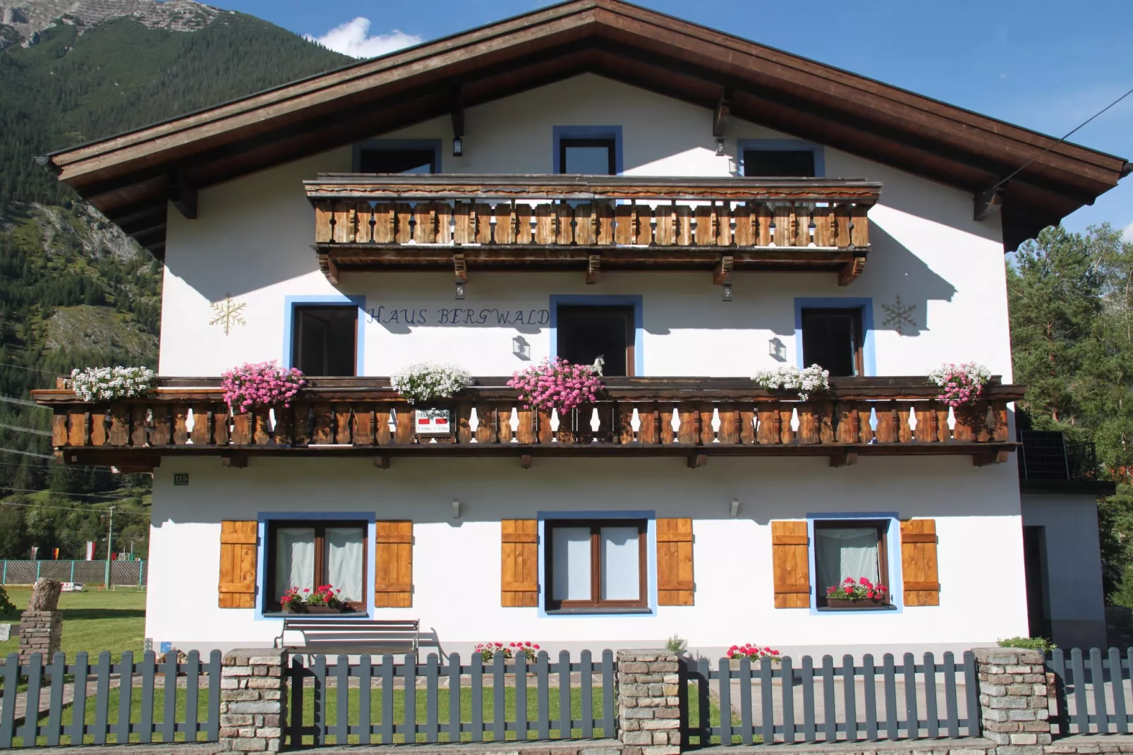Haus Bergwald TOP 3-Exterior summer