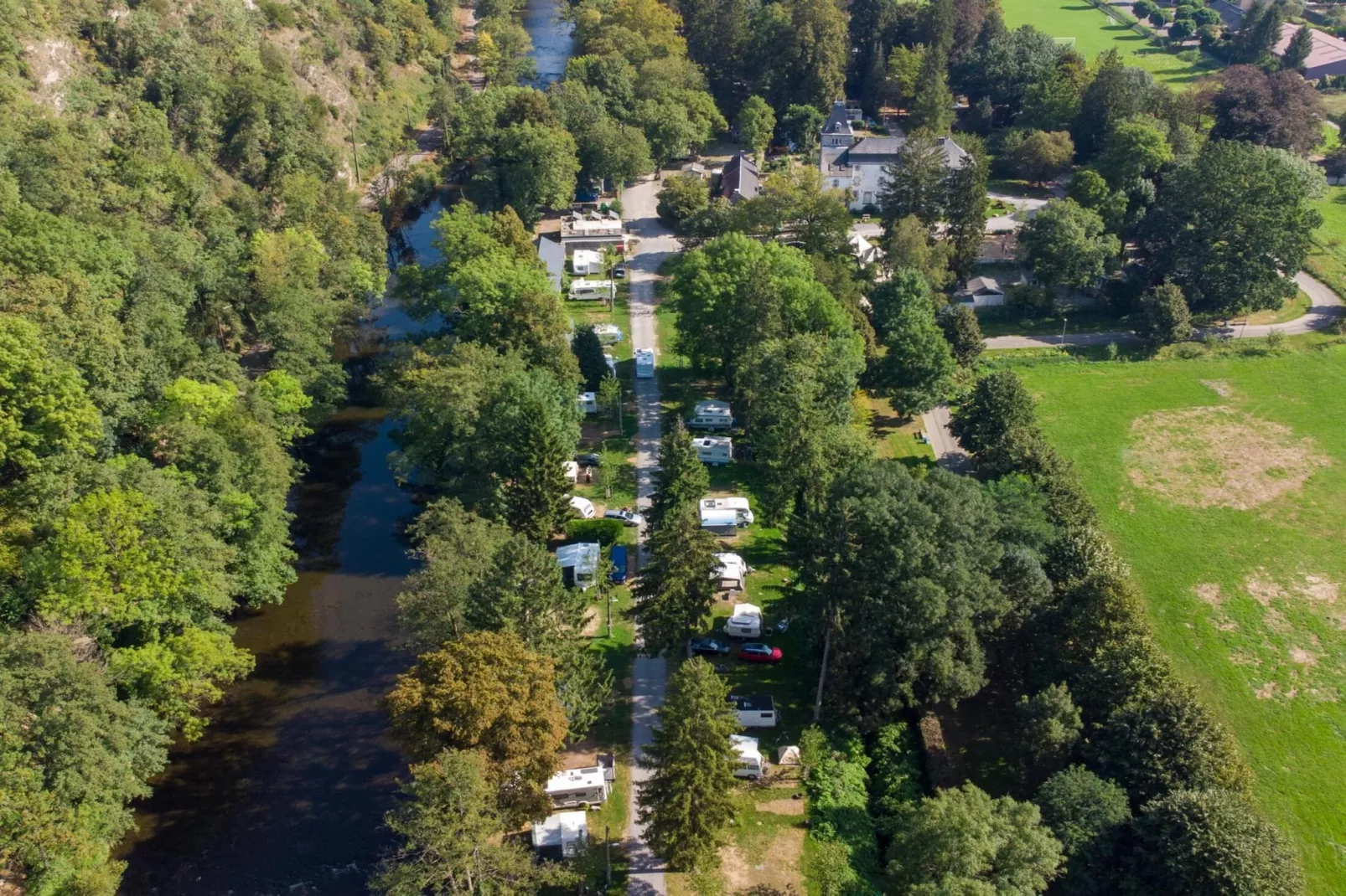 Appartement voor zes Domain Château Dieupart-Areas summer 1km