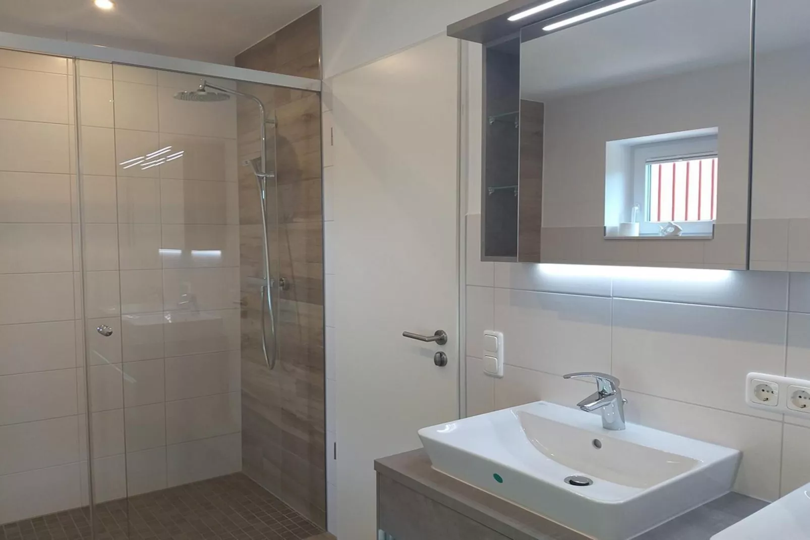 Kondor 61-Bathroom