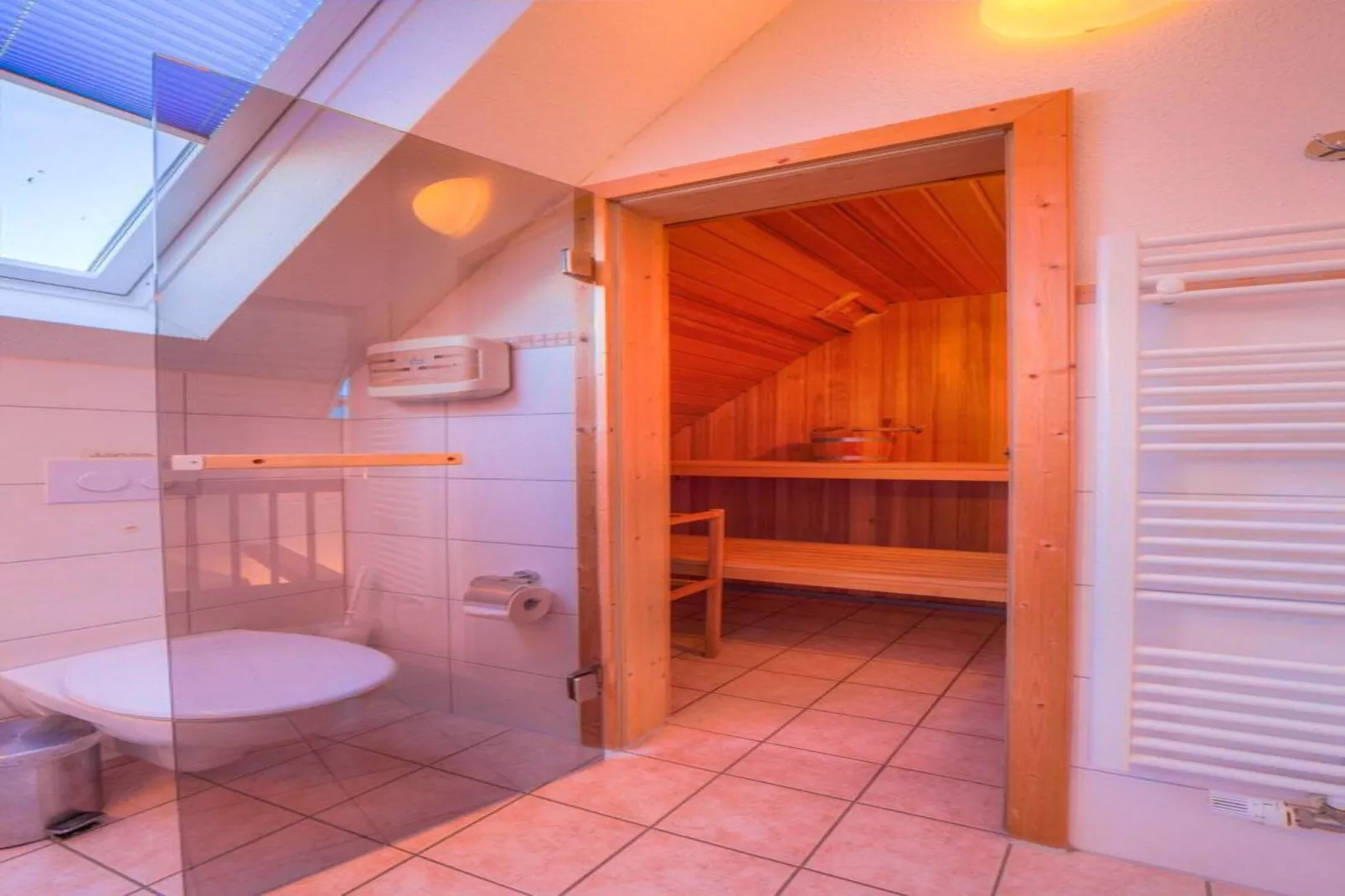 Kapitänsdeck 6 Pers 404-Bathroom