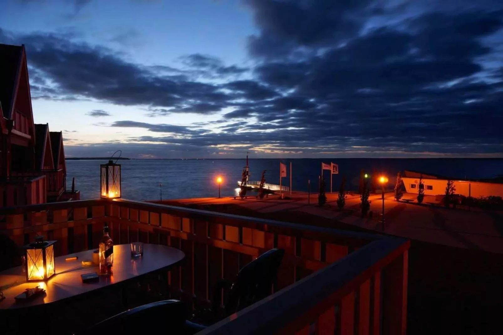 Kapitänsdeck 6 Pers 425-Terrace balcony