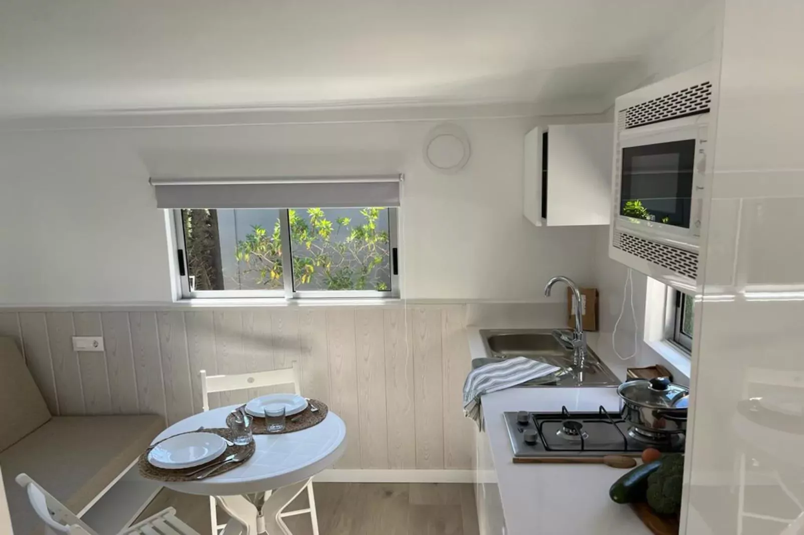 Camping Cambrils Playa 3 BUNGALOW NEW MEDITERRANI-Kitchen