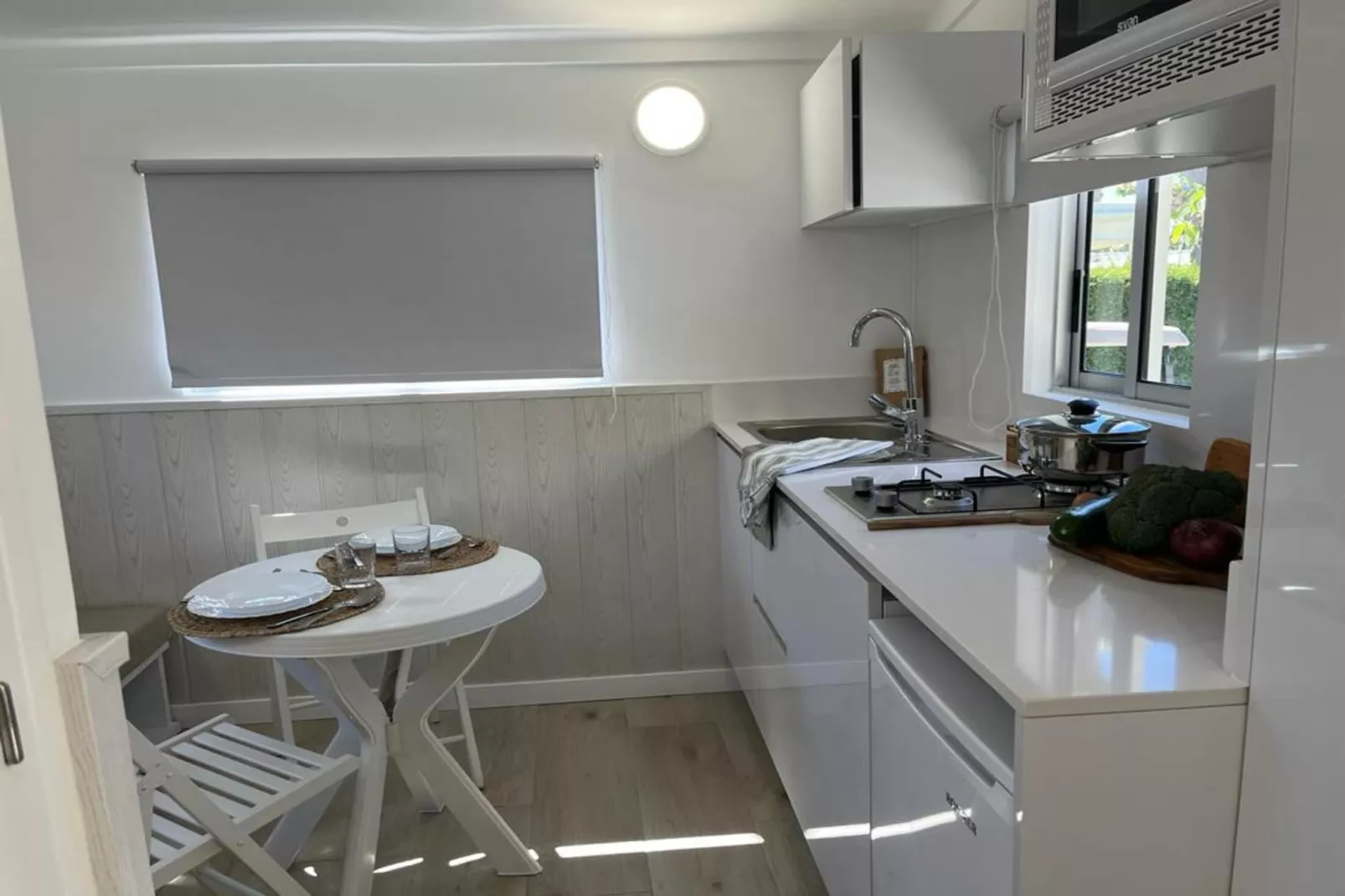 Camping Cambrils Playa 3 BUNGALOW NEW MEDITERRANI-Kitchen