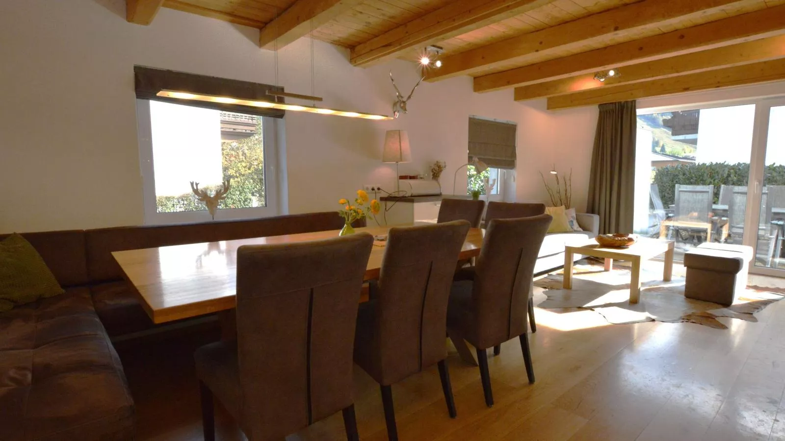 Cervus-Dining room