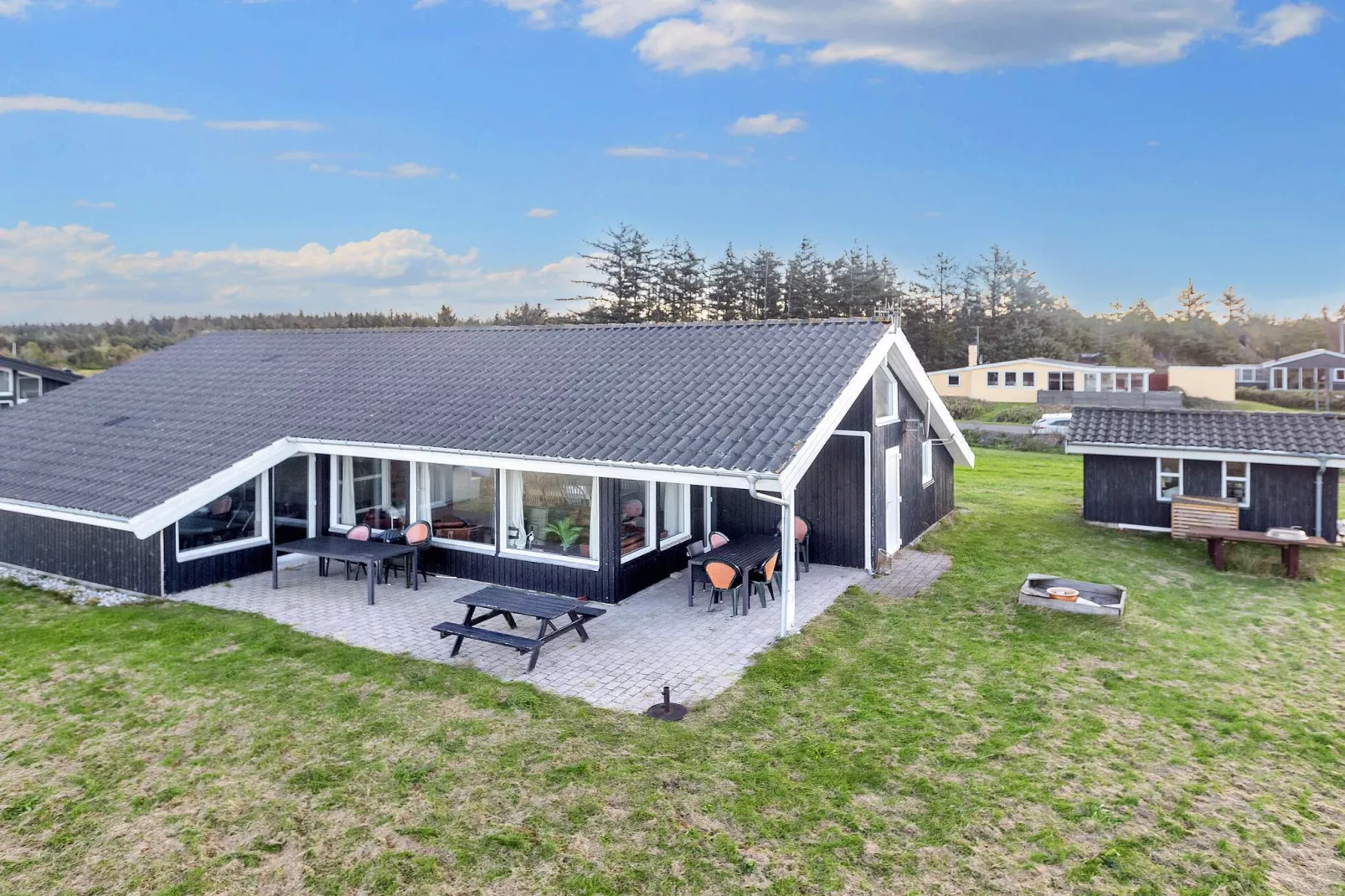 14 person holiday home in Løgstør-By Traum-Outdoor