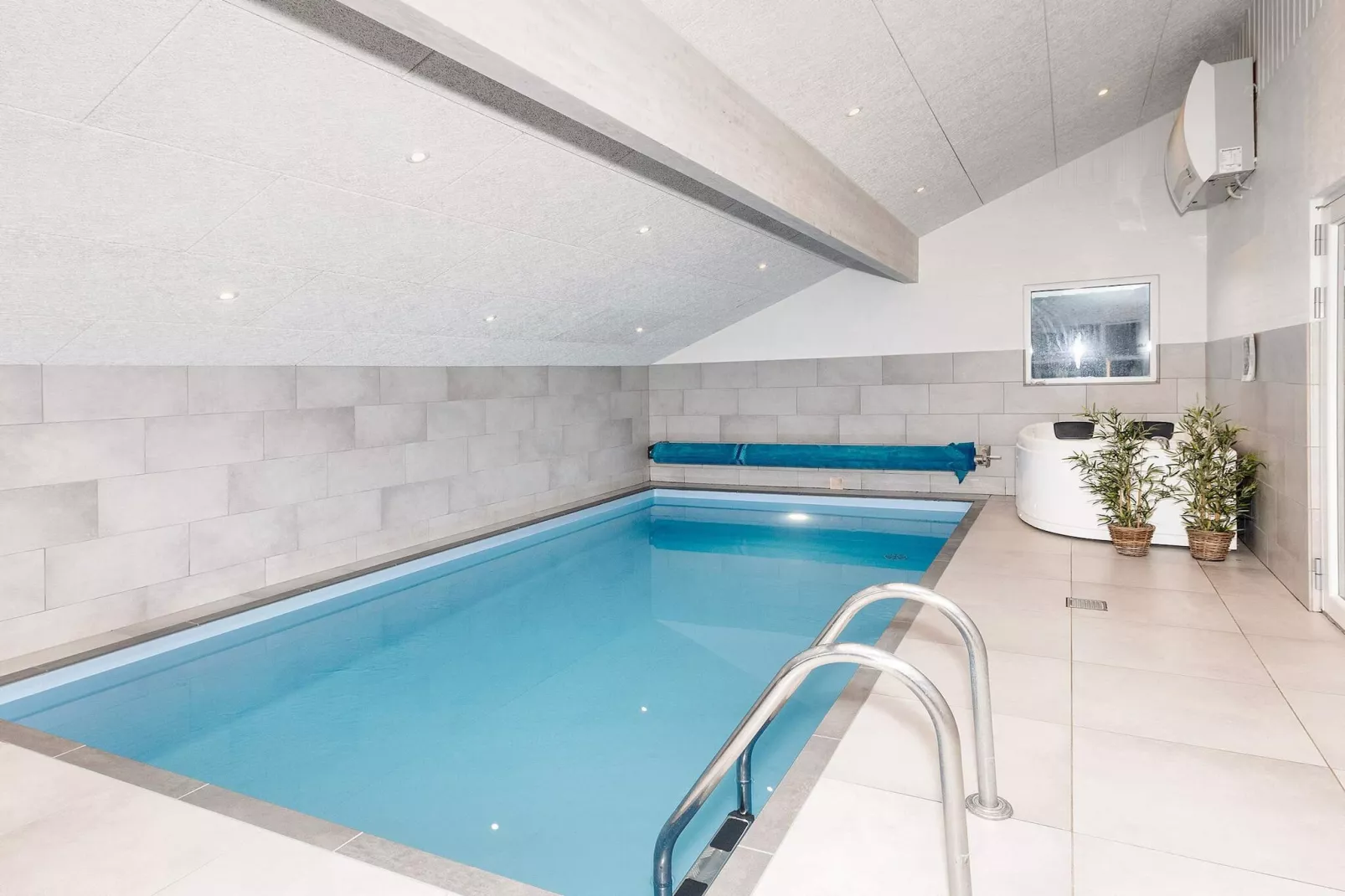 14 person holiday home in Løgstør-By Traum-Pool