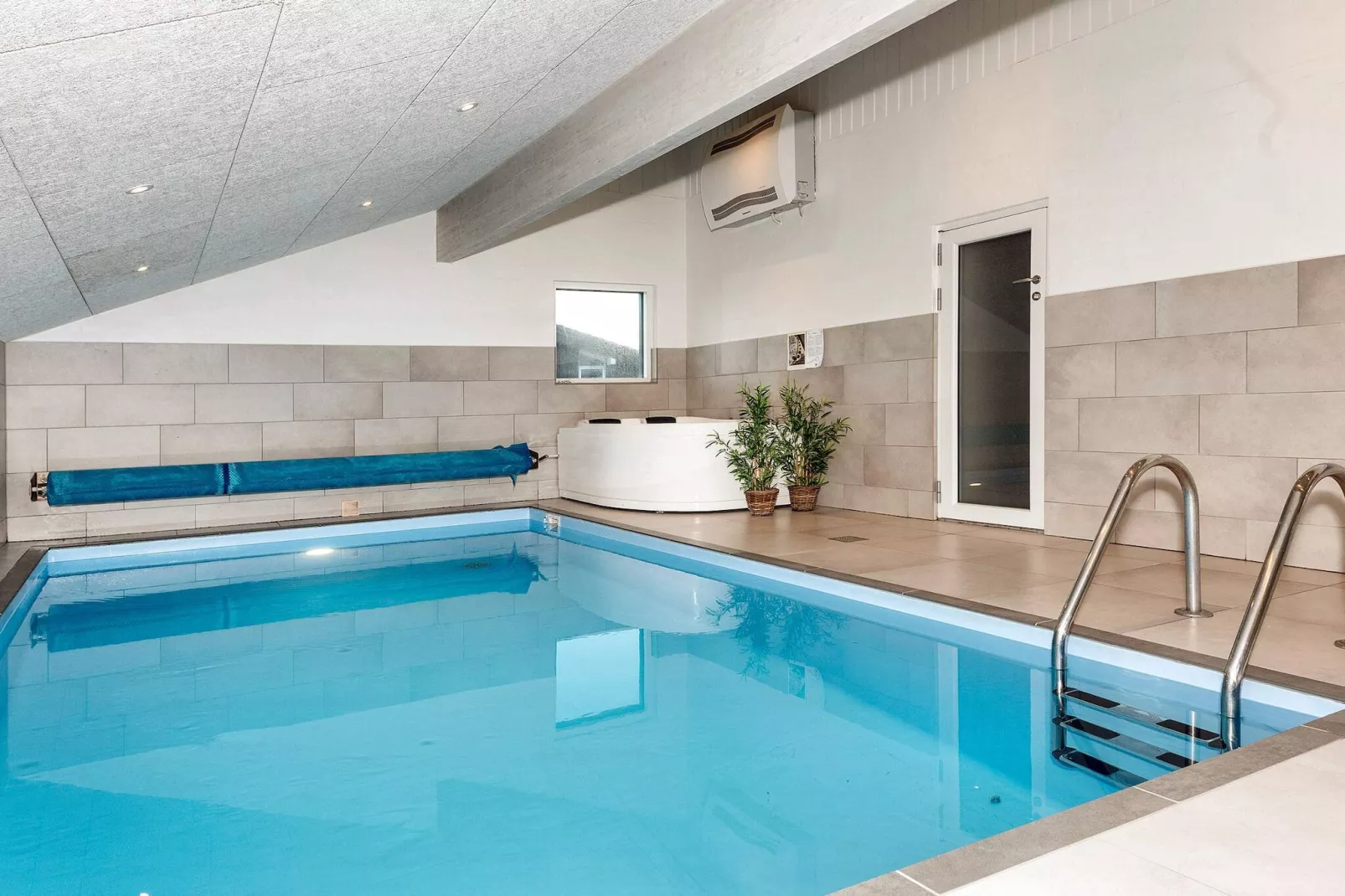 14 person holiday home in Løgstør-By Traum-Pool