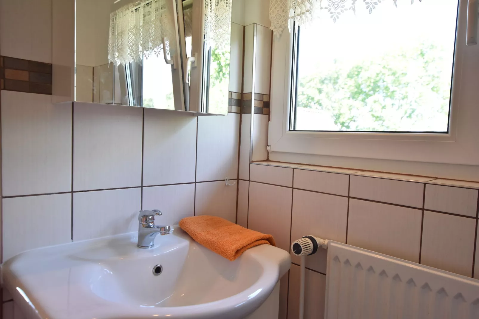 Eulenzimmer im Reetdachhaus-Bathroom