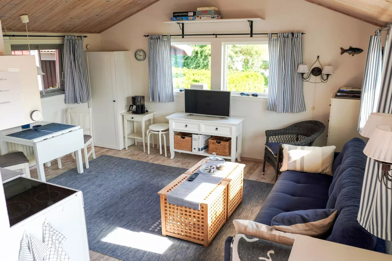 4 person holiday home in ONSALA-By Traum-Indoor