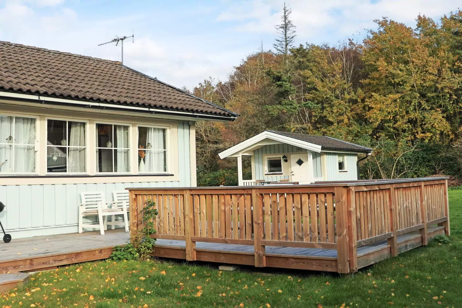 Charming holiday home with terrace-By Traum-Outdoor