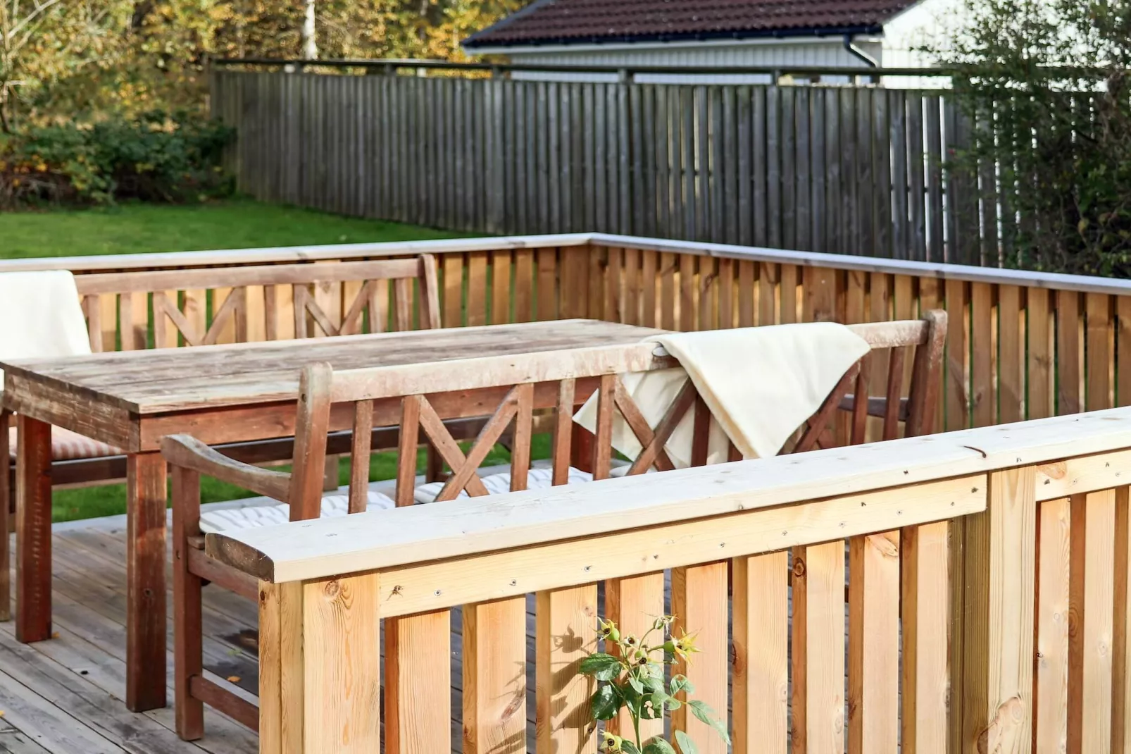 Charming holiday home with terrace-By Traum-Outdoor