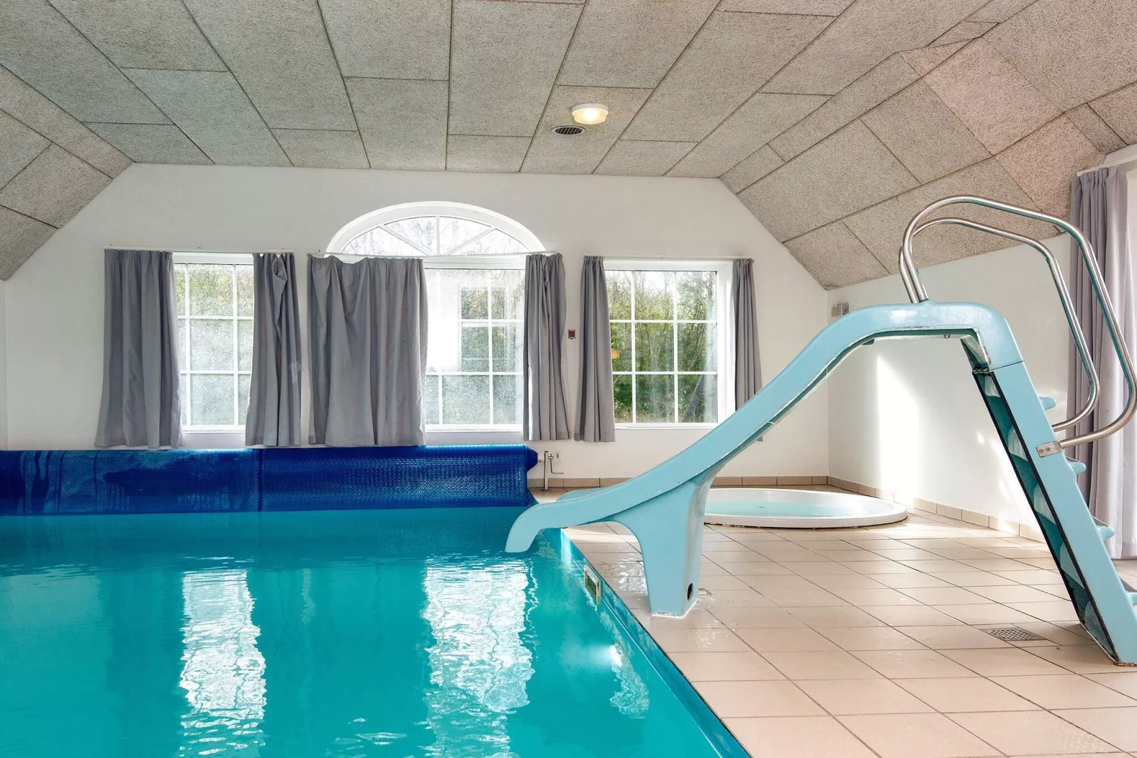 4 Sterne Ferienhaus in Ulfborg-Schwimmbad