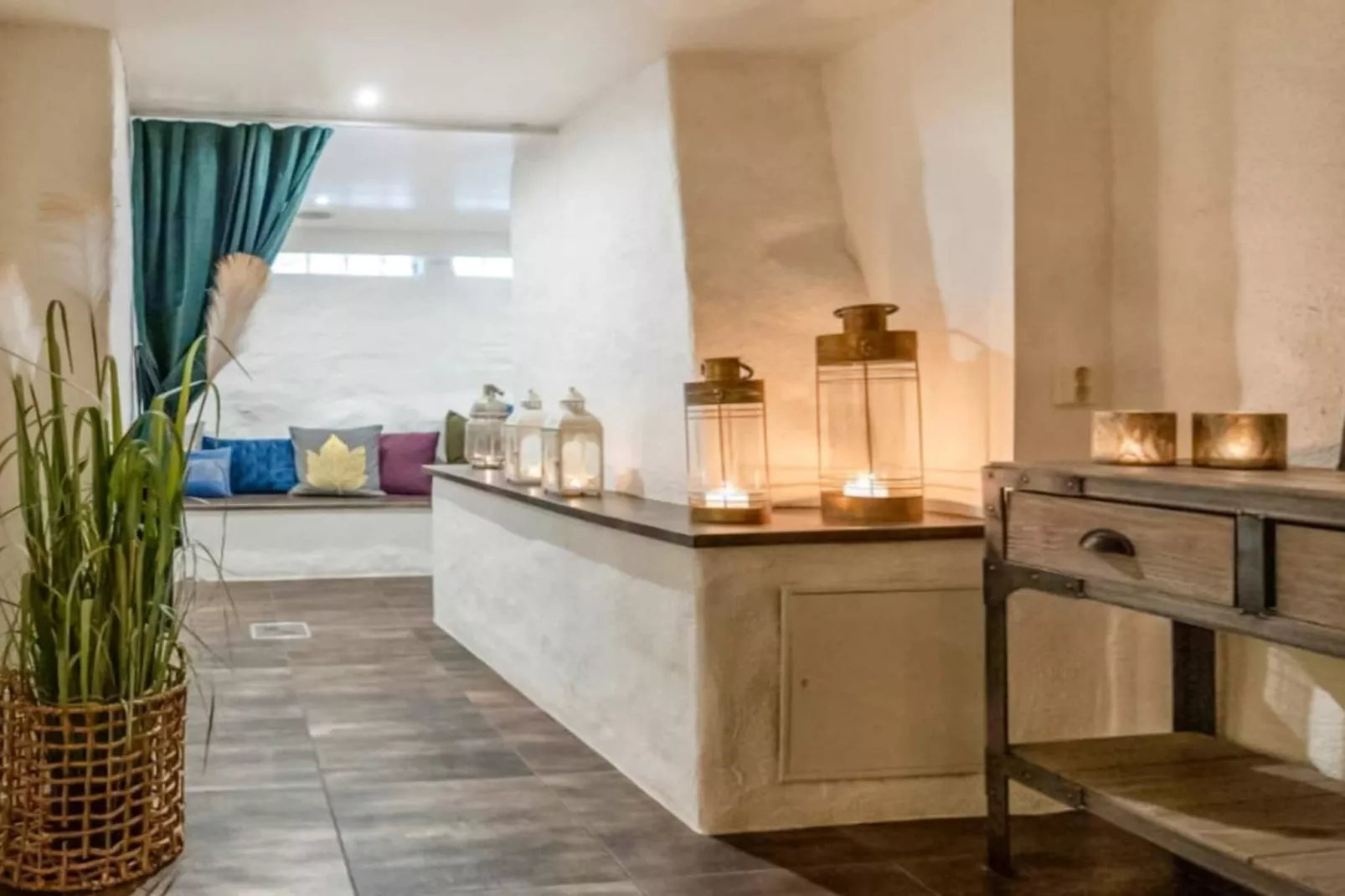 4 star vacation home with free breakfast-Indoor