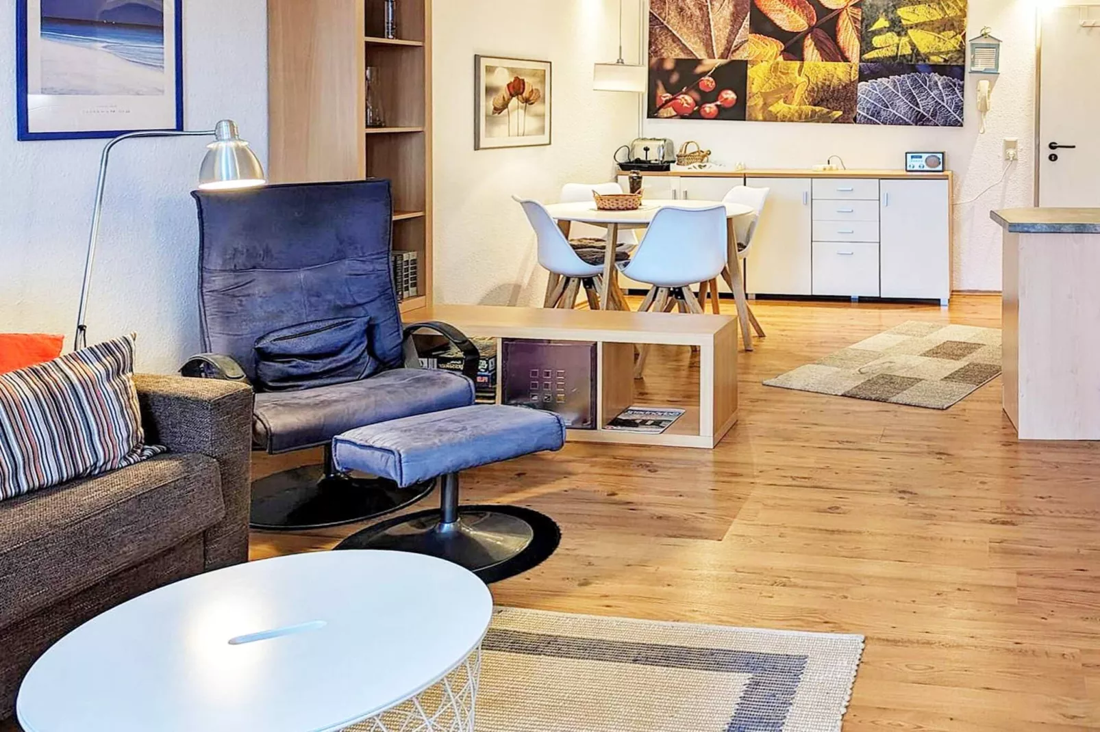Nice holiday home near the beach-Indoor