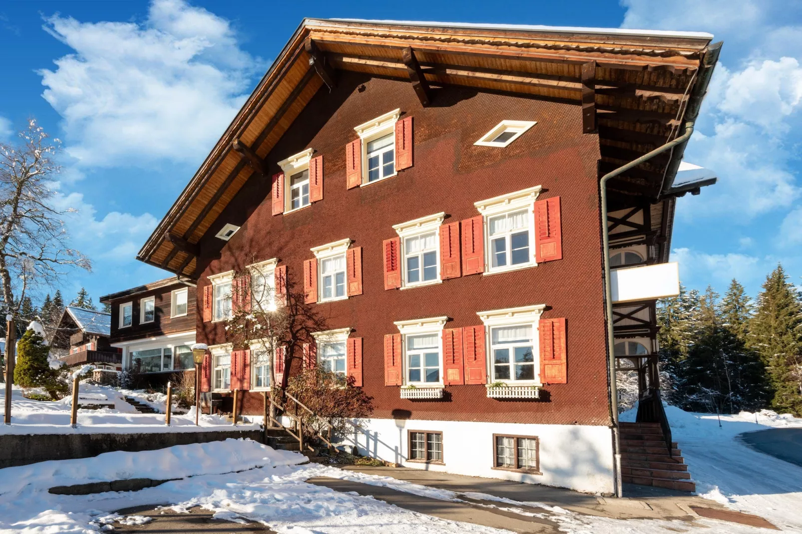 Apartment 2-Exterior winter