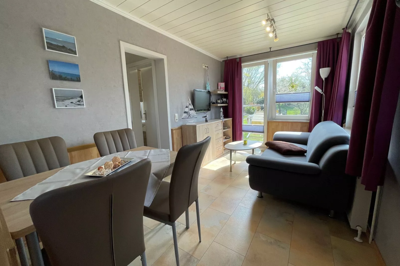 Gartenbungalow-Wohnzimmer