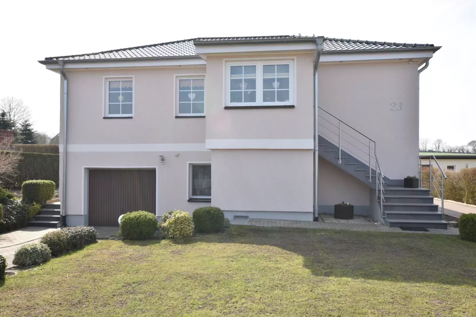 Ferienwohnung mit Terrasse im Klützer Winkel-Außenbereich Sommer
