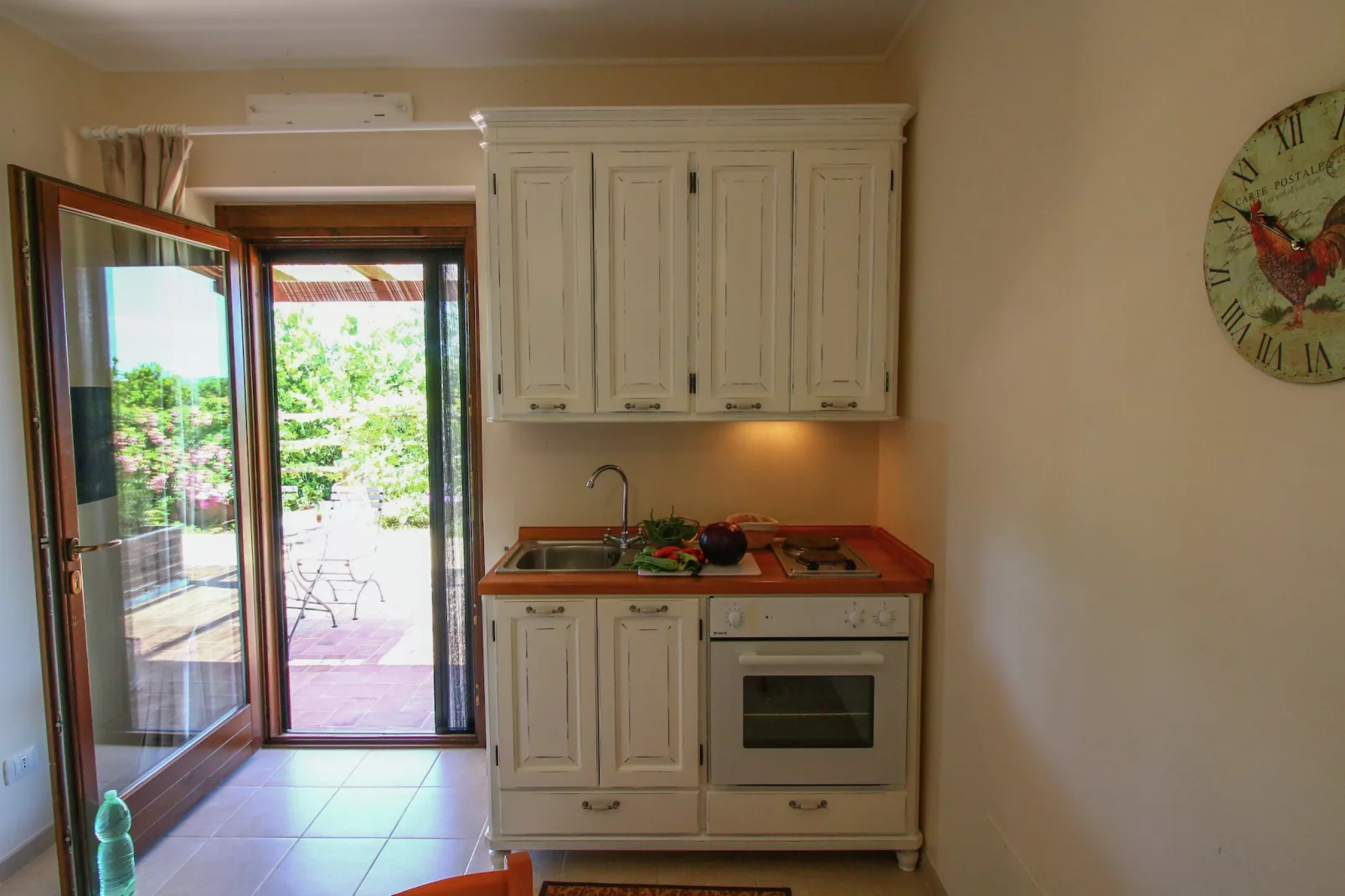 Rosa-Kitchen